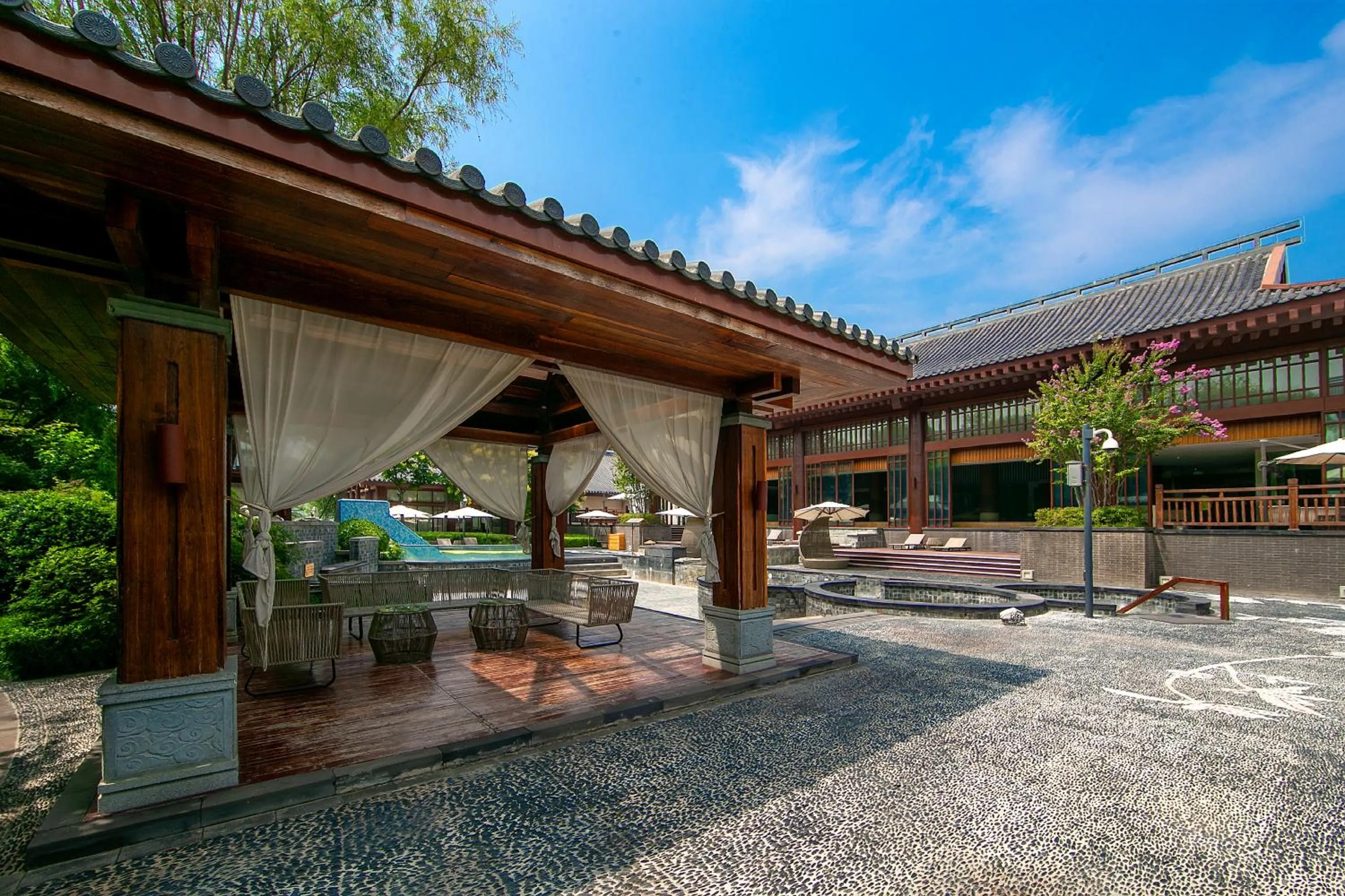 Hot Spring Bath in Angsana Xi'an Lintong