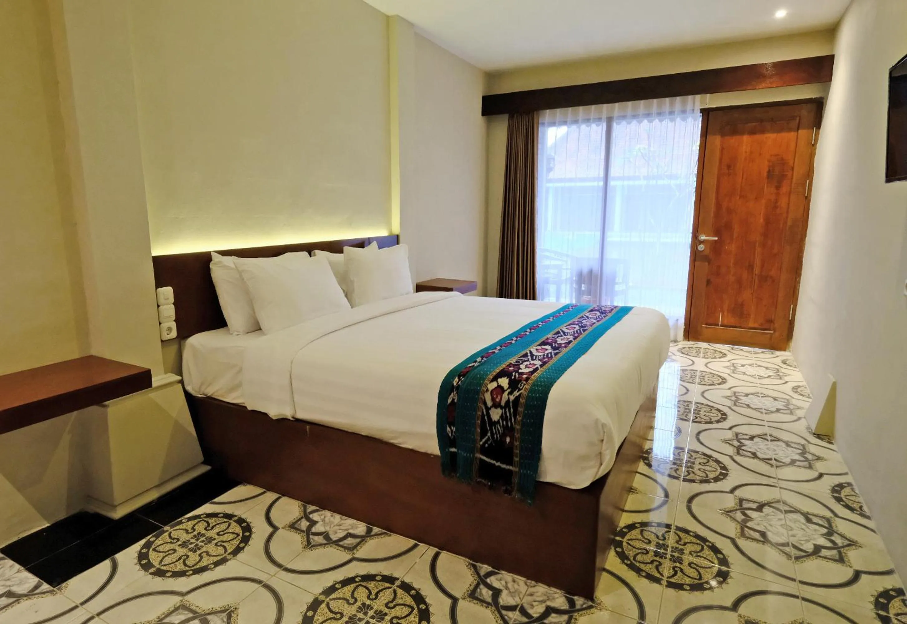 Bedroom, Bed in The Nalaya Hotel & Resto