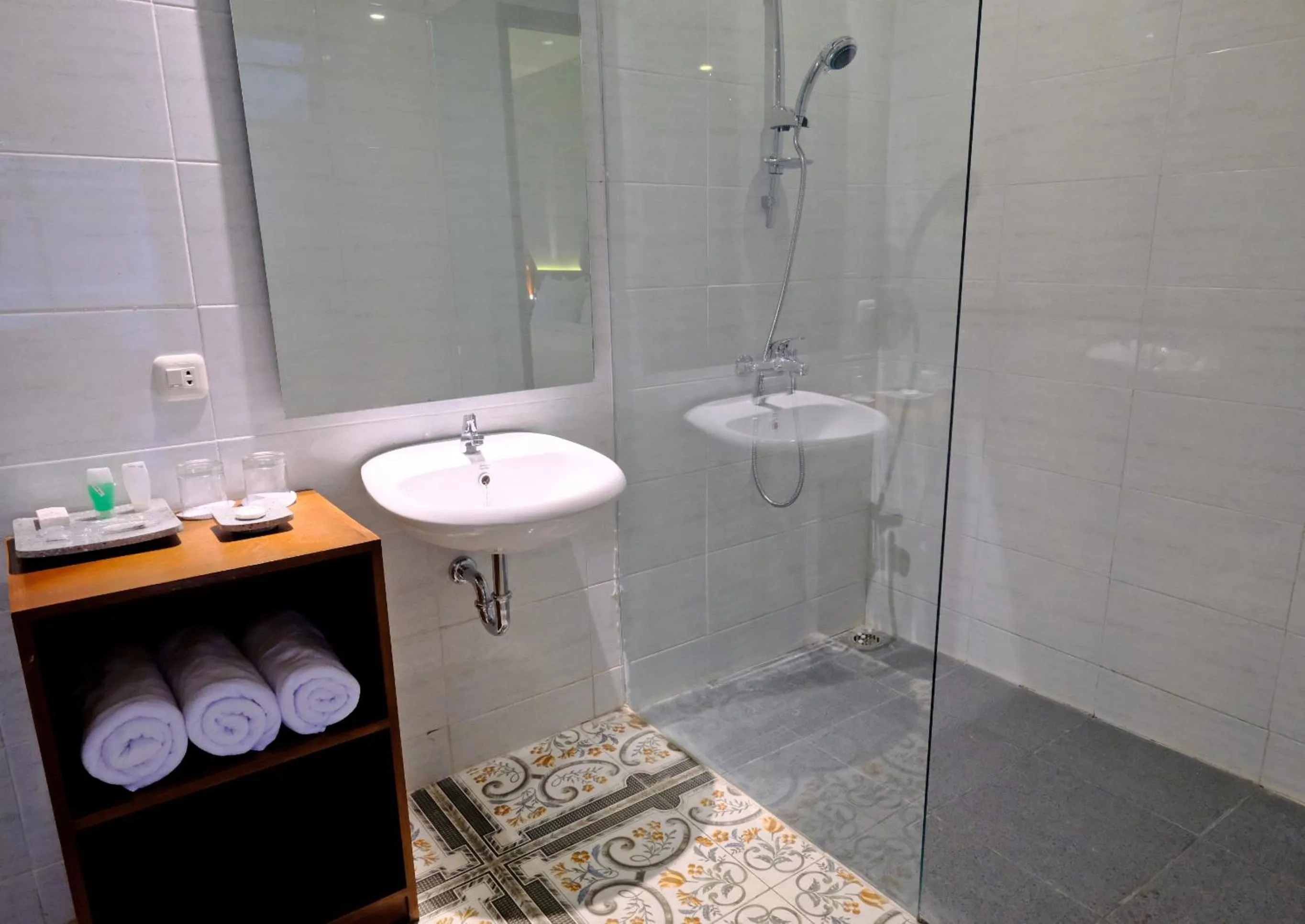 Bathroom in The Nalaya Hotel & Resto