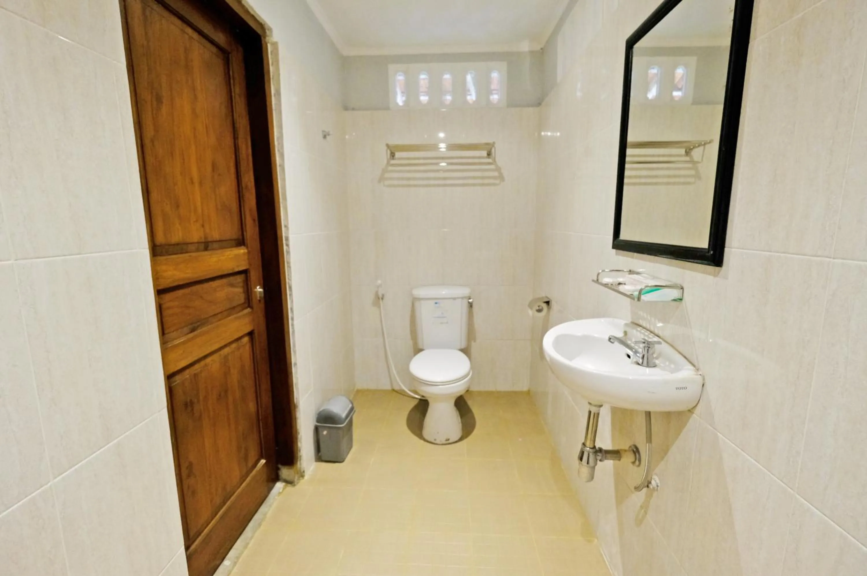 Bathroom in The Nalaya Hotel & Resto