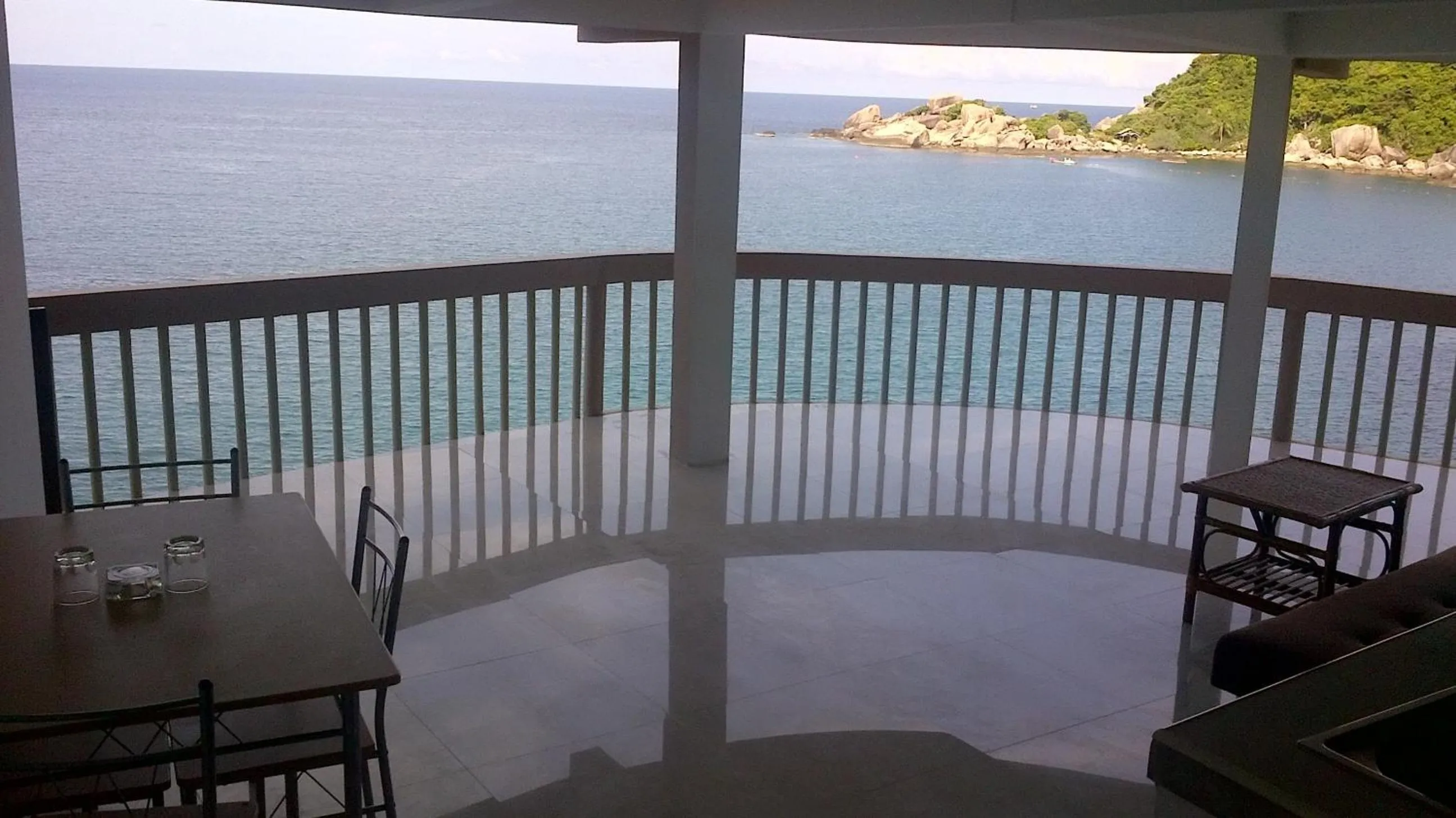 Balcony/Terrace in Hin Wong Apartments Dive & Snorkel Resort