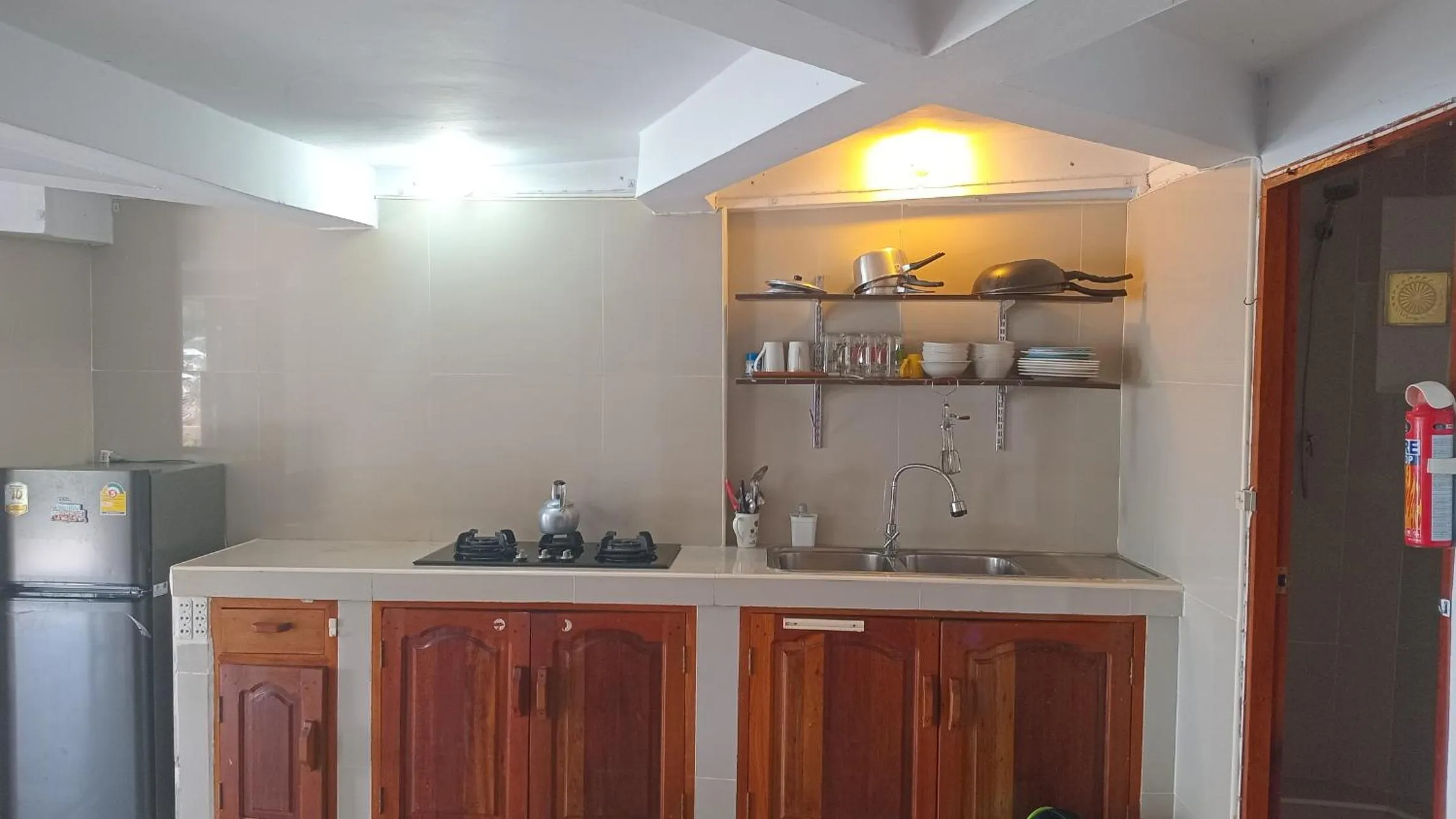 Hin Wong Apartments Dive & Snorkel Resort