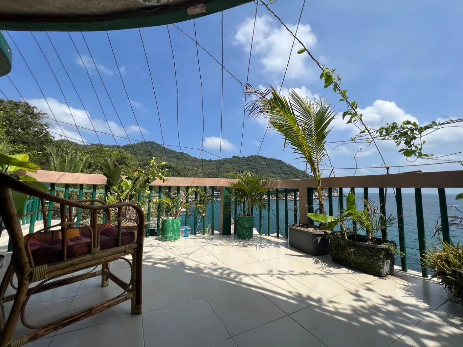 Hin Wong Apartments Dive & Snorkel Resort