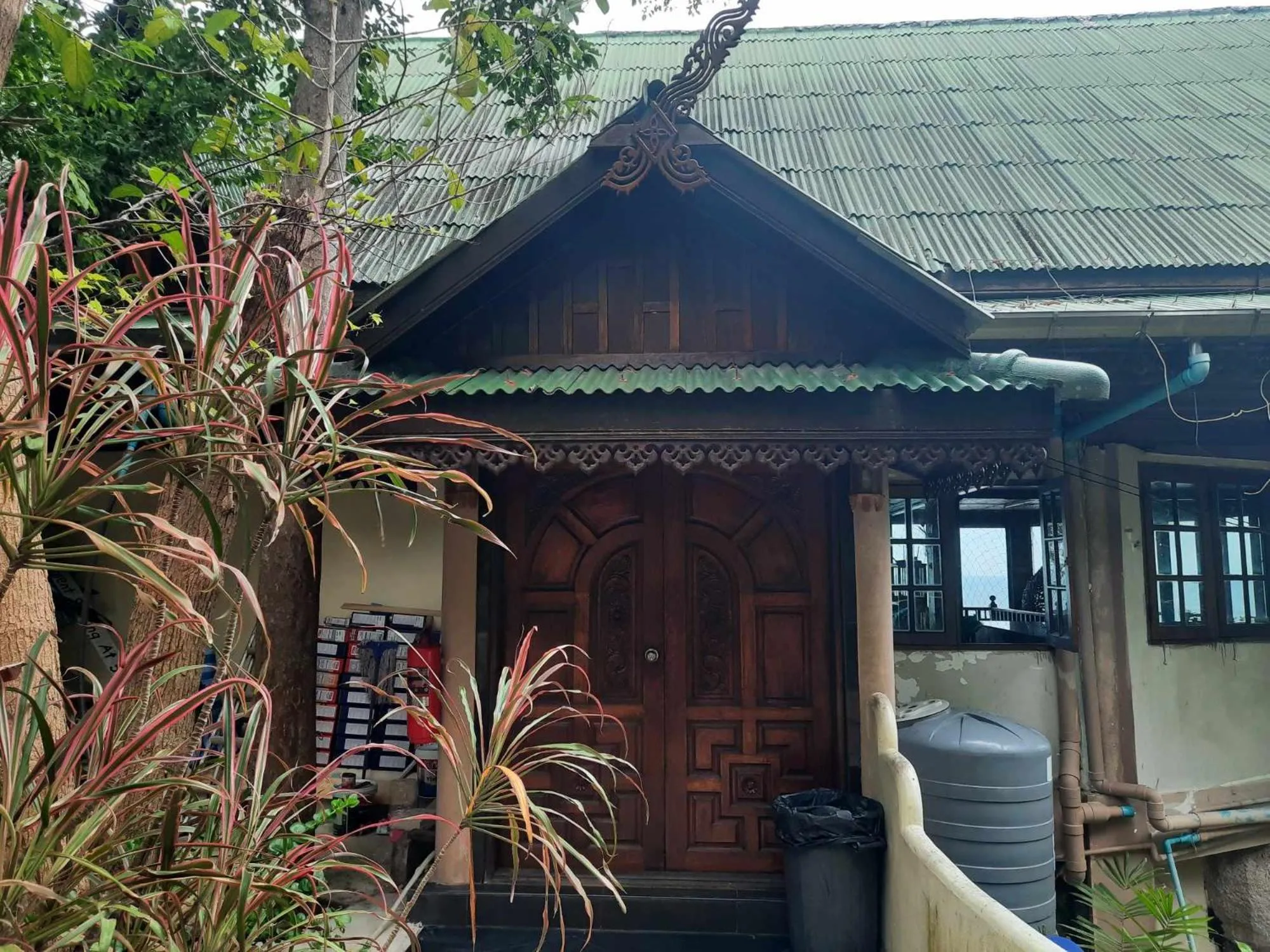 Hin Wong Apartments Dive & Snorkel Resort