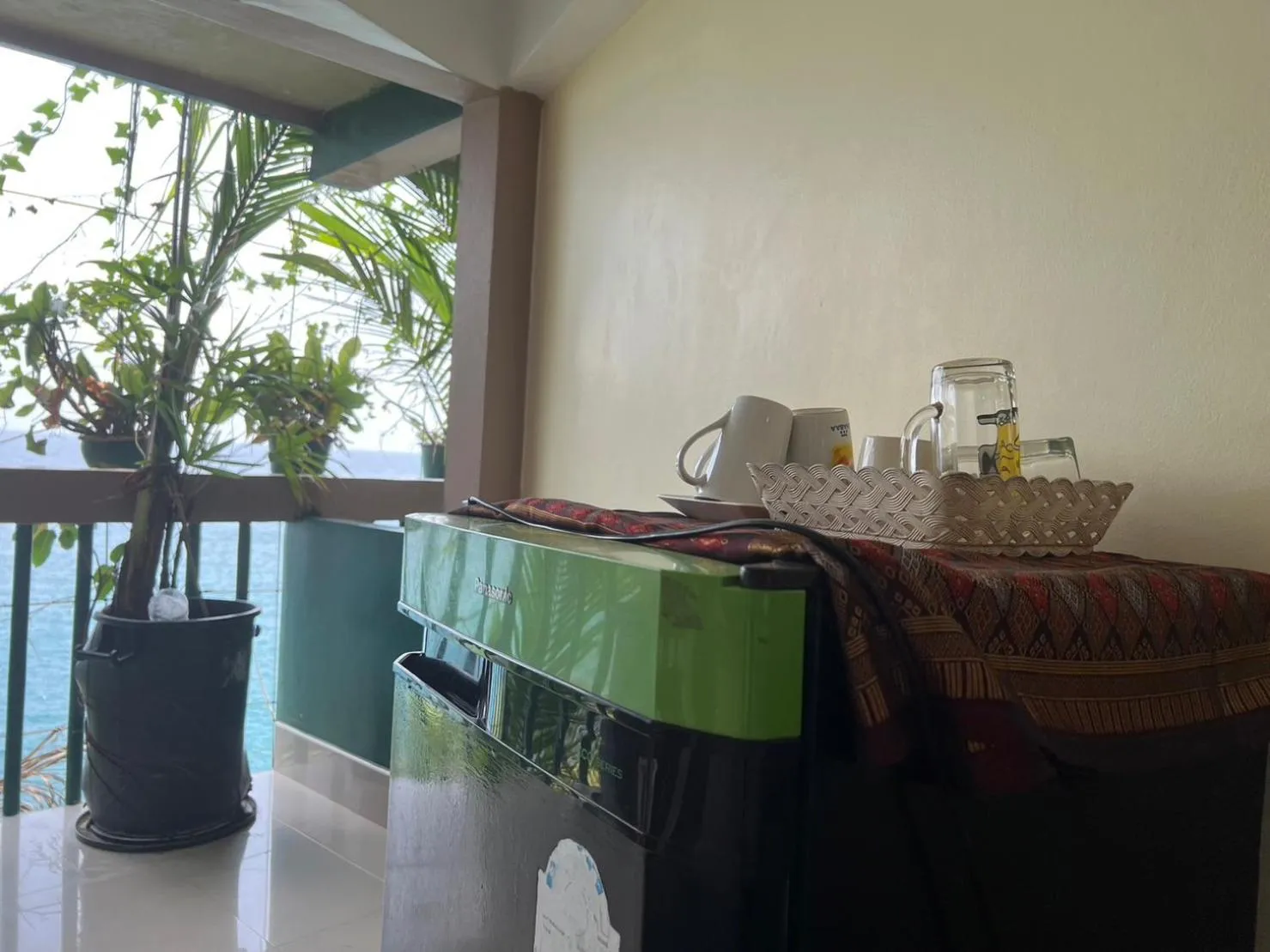 Hin Wong Apartments Dive & Snorkel Resort