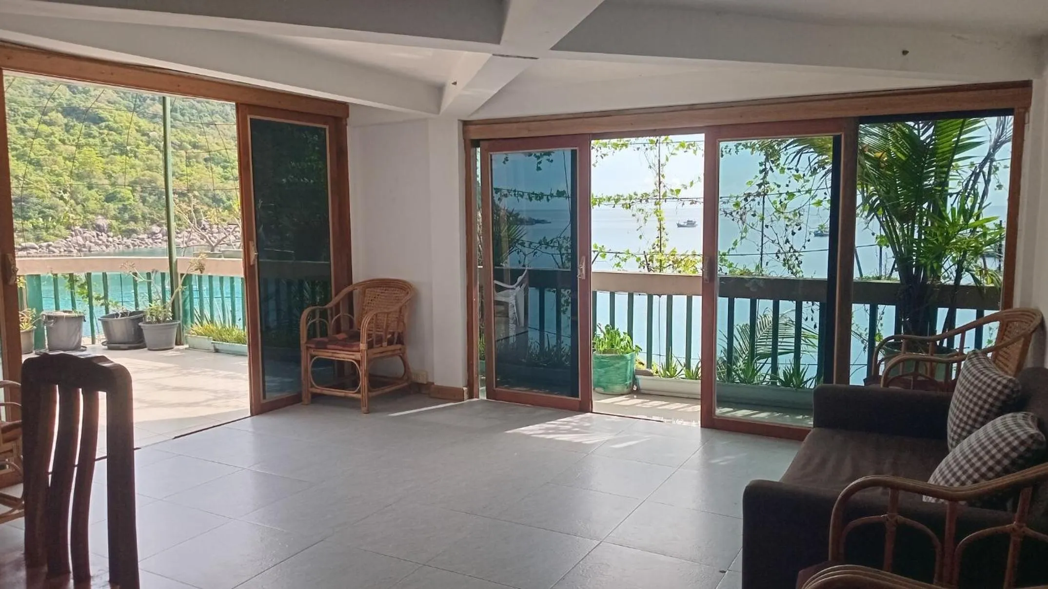 Hin Wong Apartments Dive & Snorkel Resort