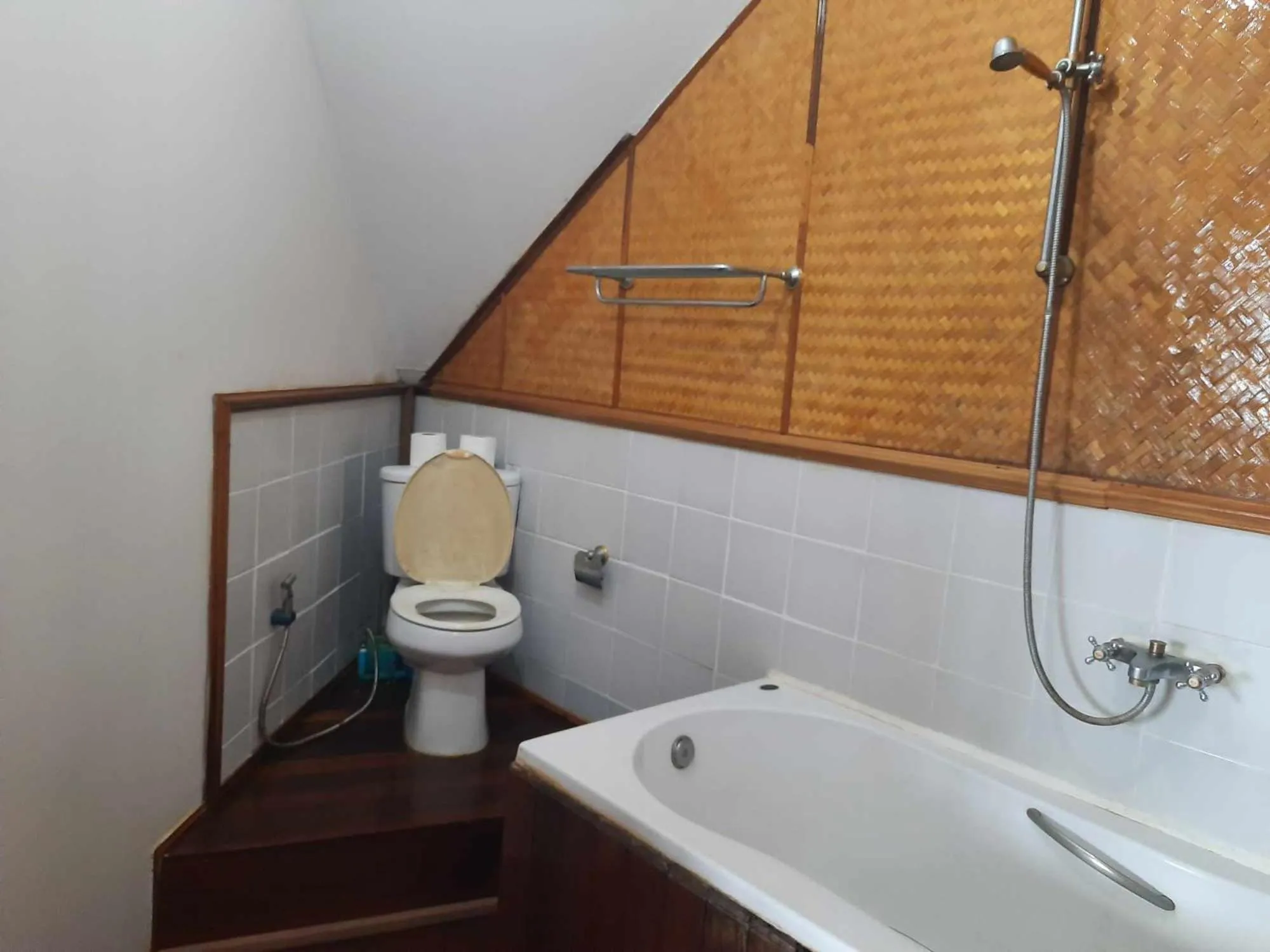 Hin Wong Apartments Dive & Snorkel Resort