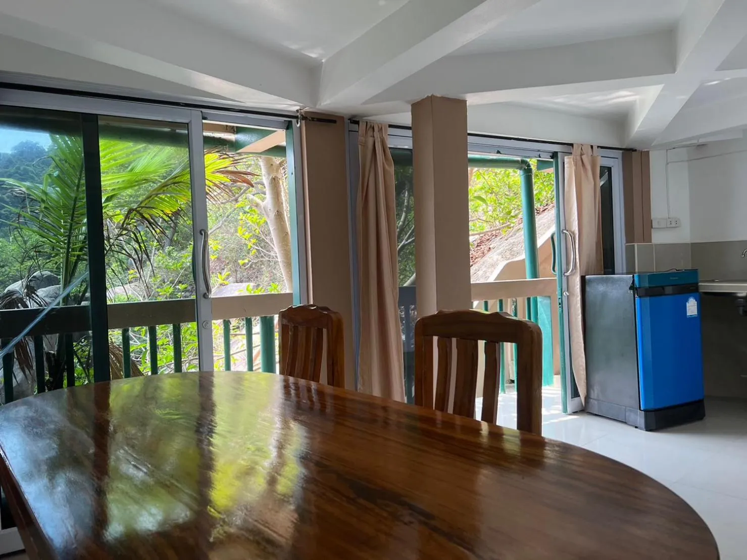 Hin Wong Apartments Dive & Snorkel Resort