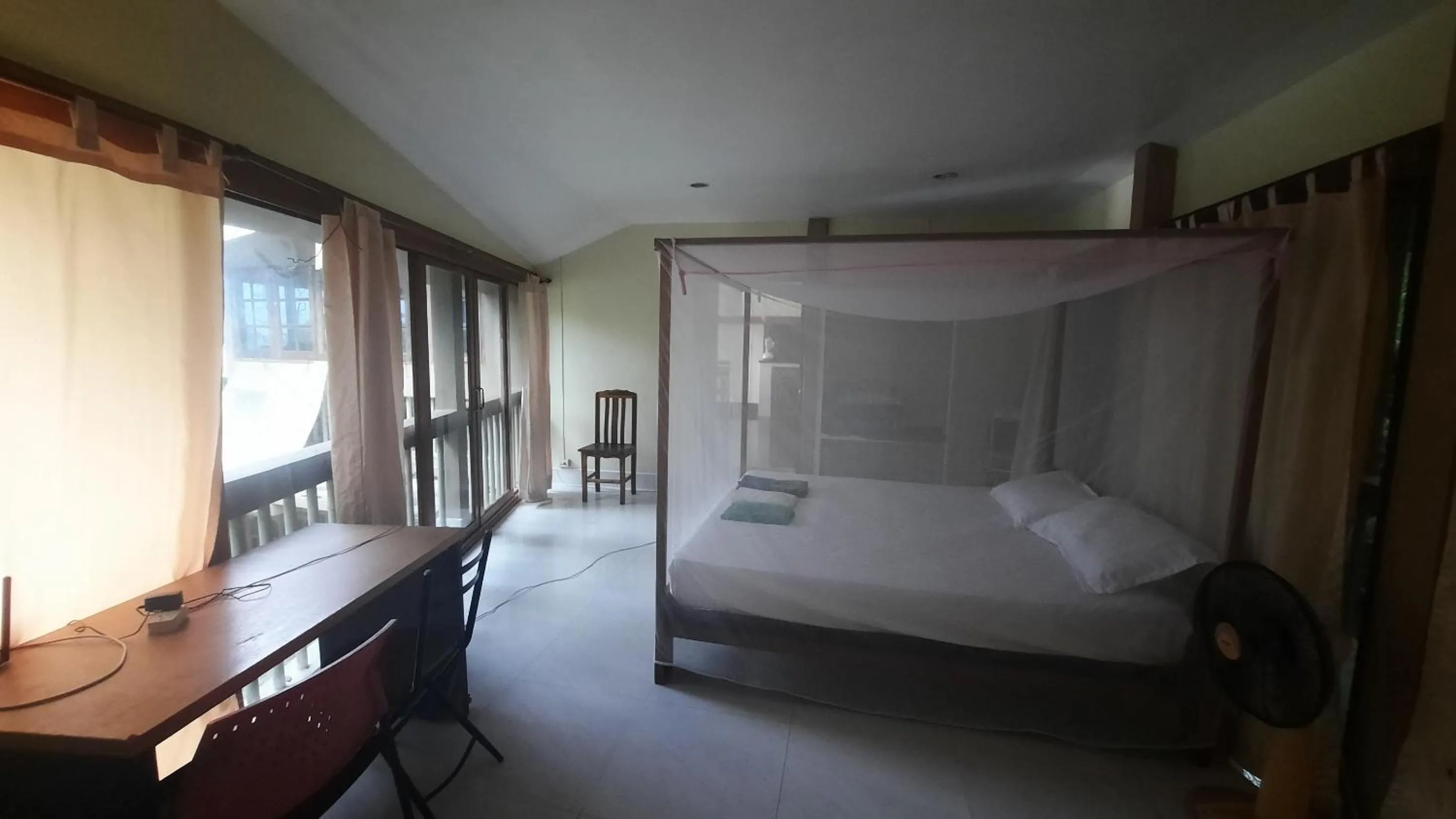 Bed in Hin Wong Apartments Dive & Snorkel Resort