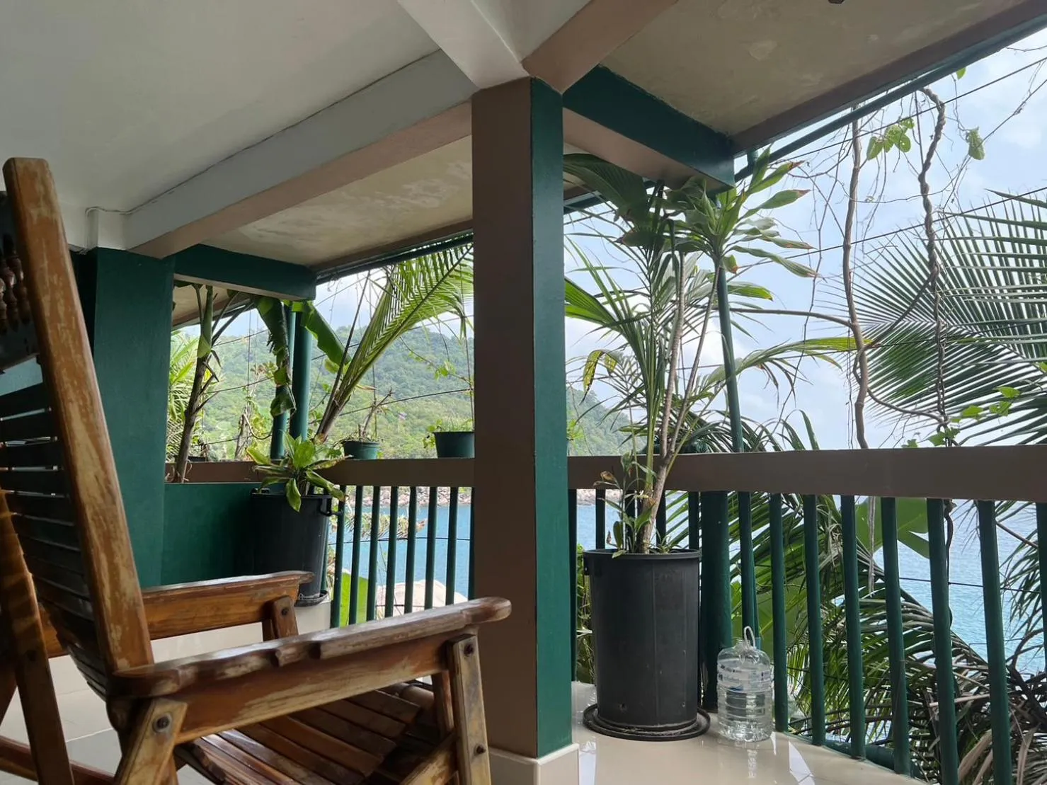 Hin Wong Apartments Dive & Snorkel Resort