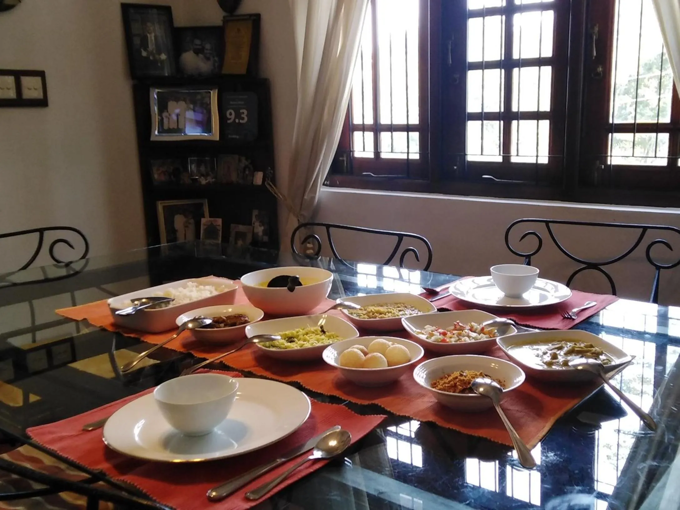 Restaurant/places to eat in Bethel Rest Homestay