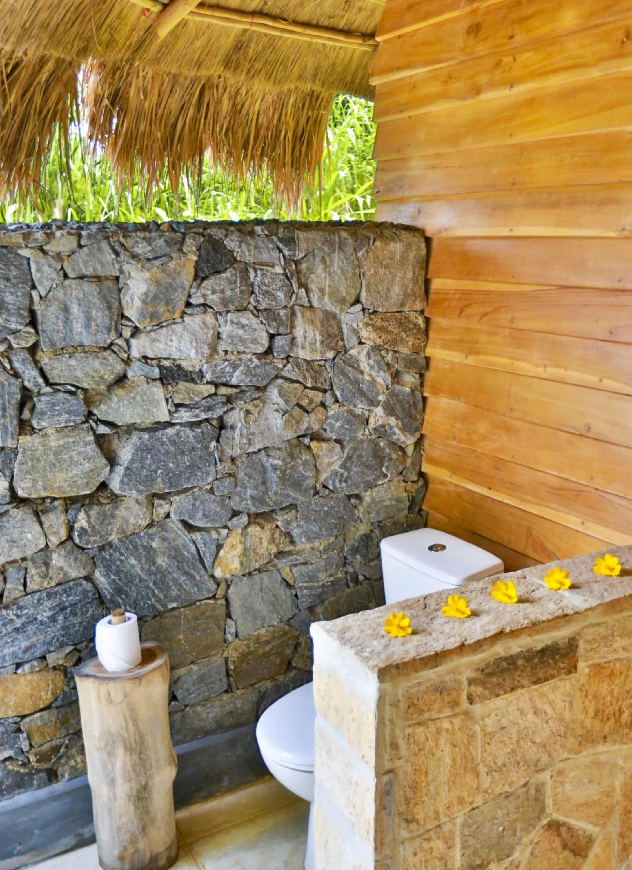 Toilet in Gal Oya Lodge