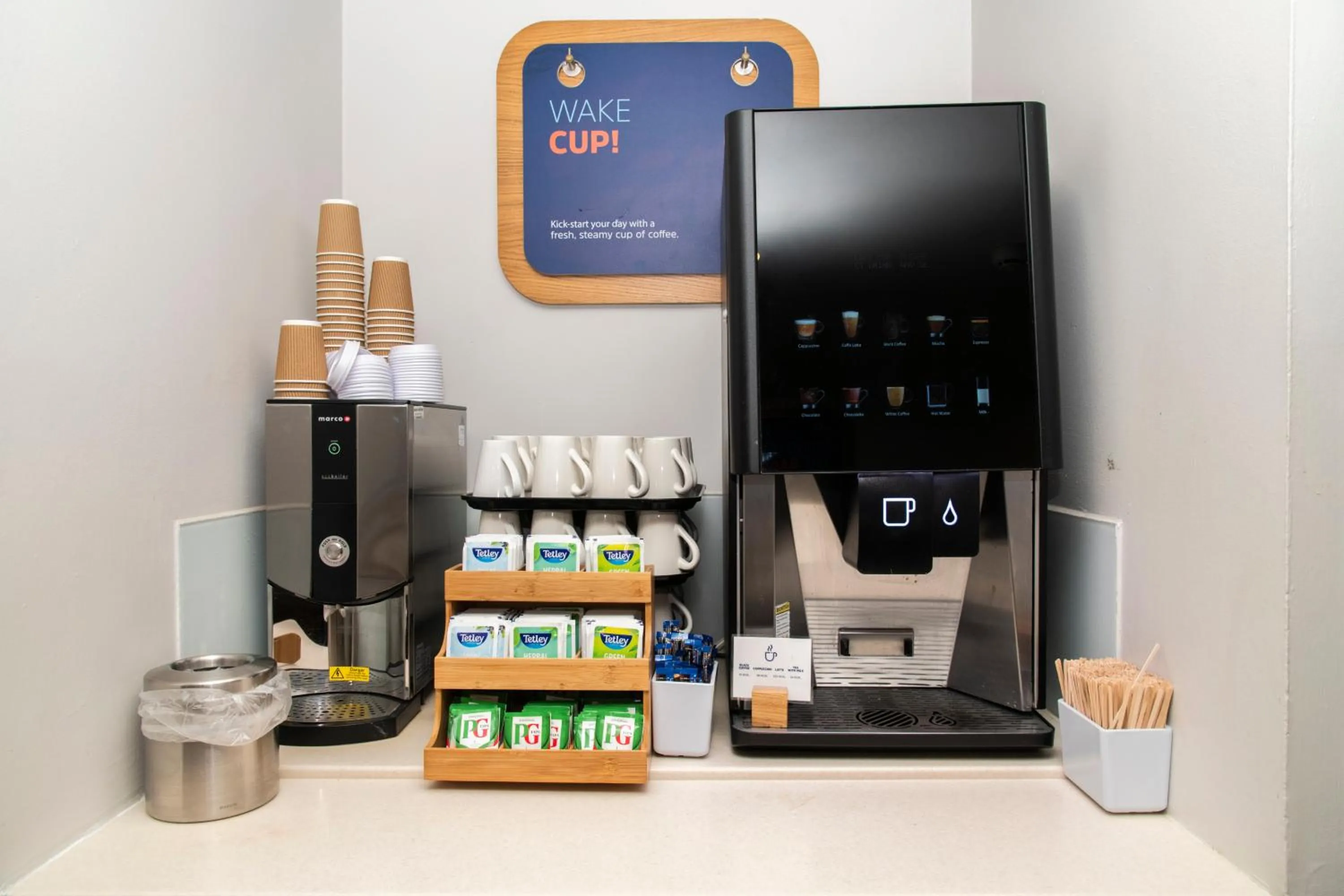 Buffet breakfast in Holiday Inn Express Stirling by IHG