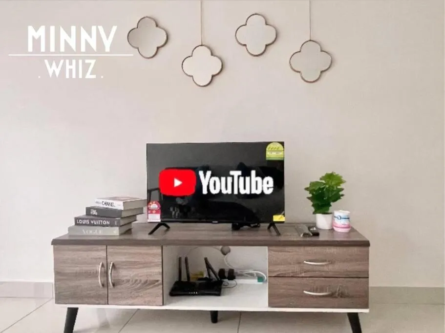 Couple Suite Trader Garden Pool View #16