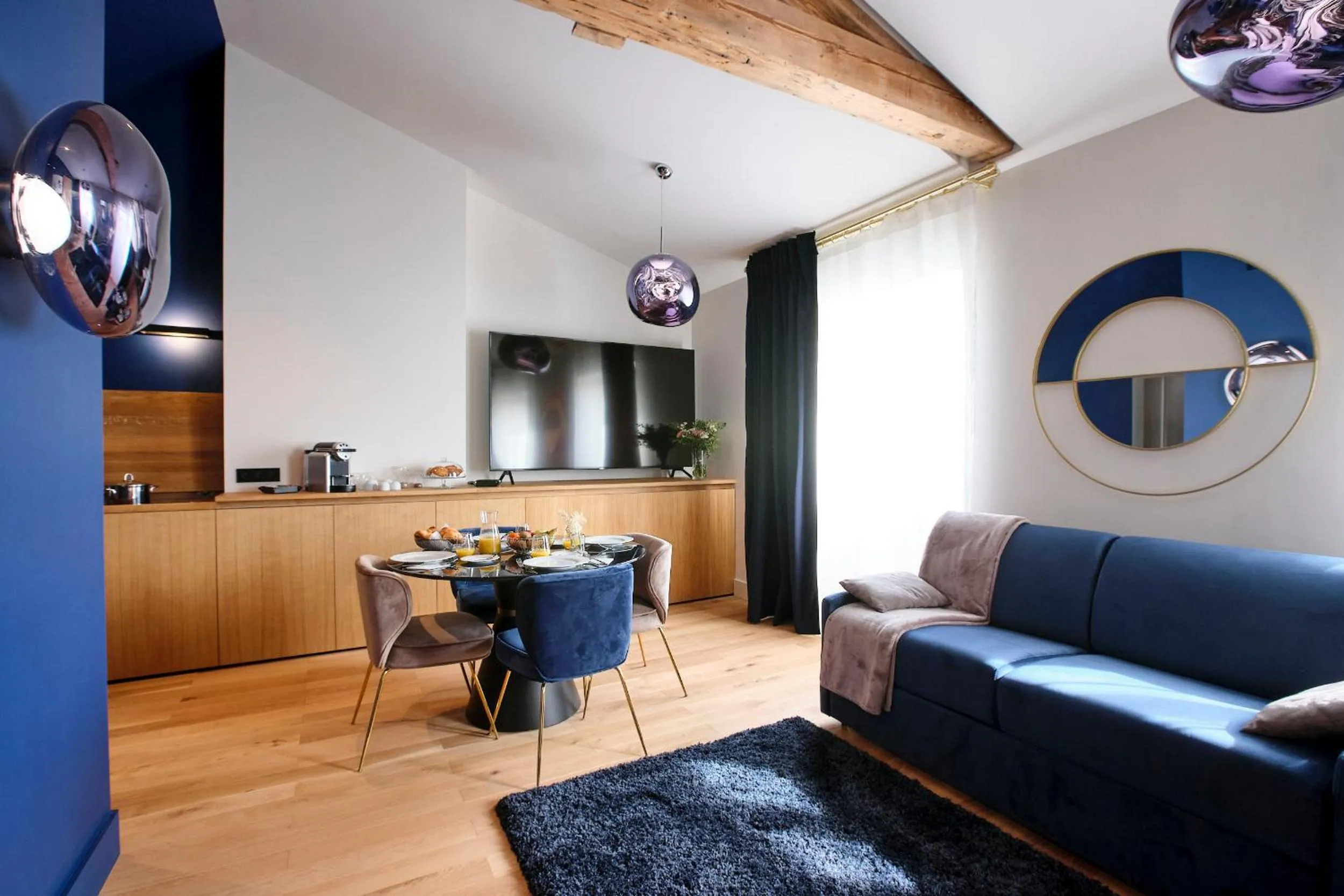 TV and multimedia in Maison Heym Bordeaux