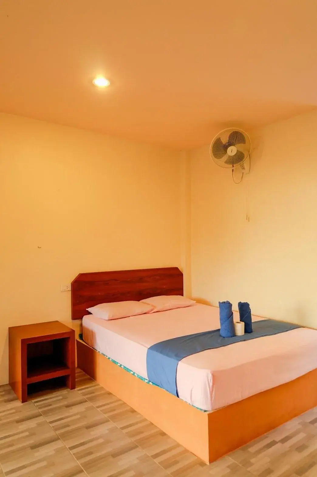 Standard Double Room with Sea View in J.B.Hut Bungalows Standard Double Room with Sea View in J.B.Hut Bungalows