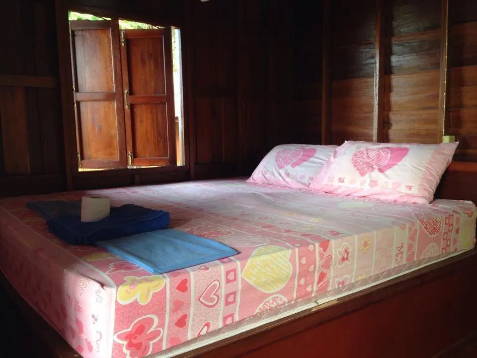 Bedroom, Bed in J.B.Hut Bungalows