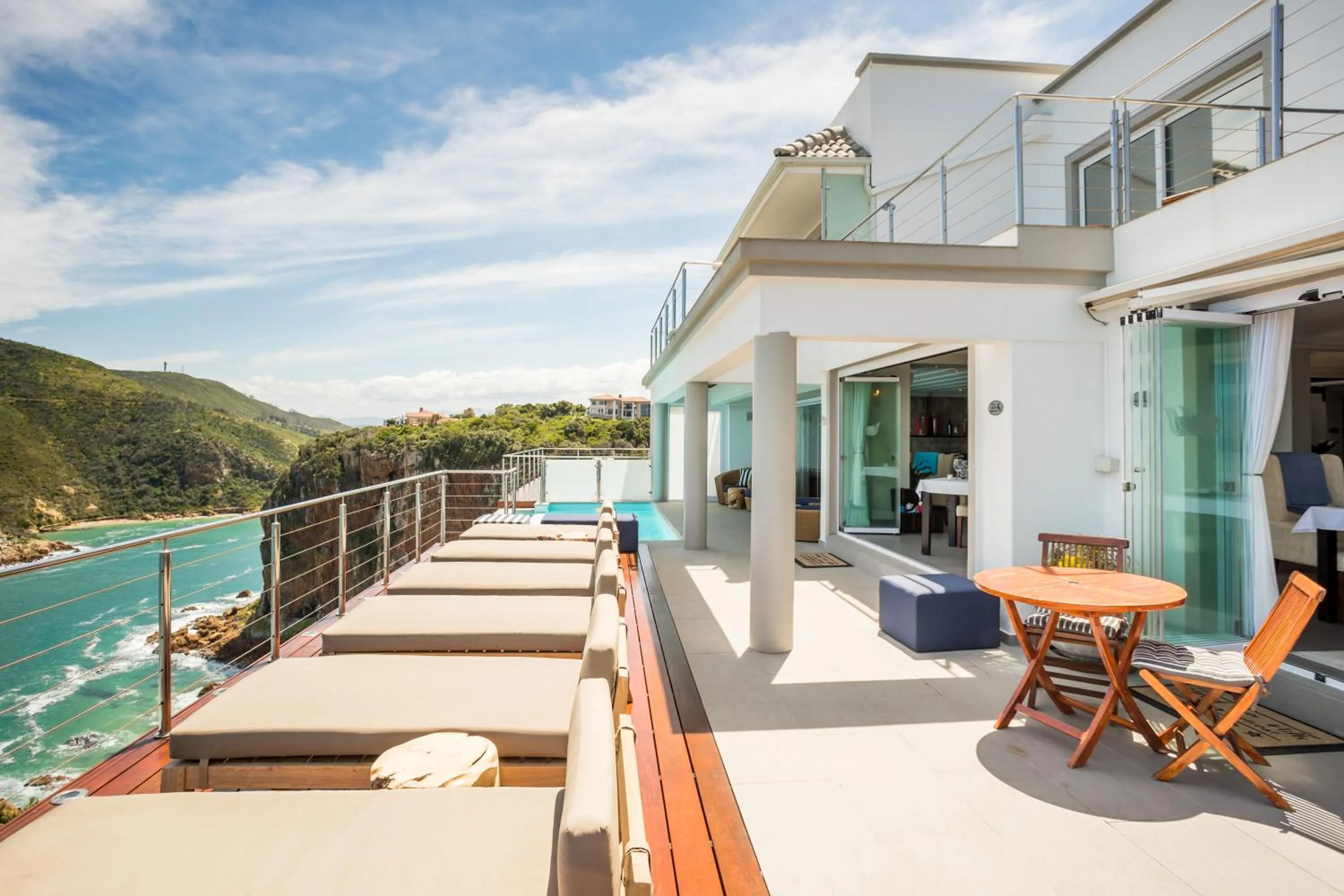 Balcony/Terrace in Head over Hills
