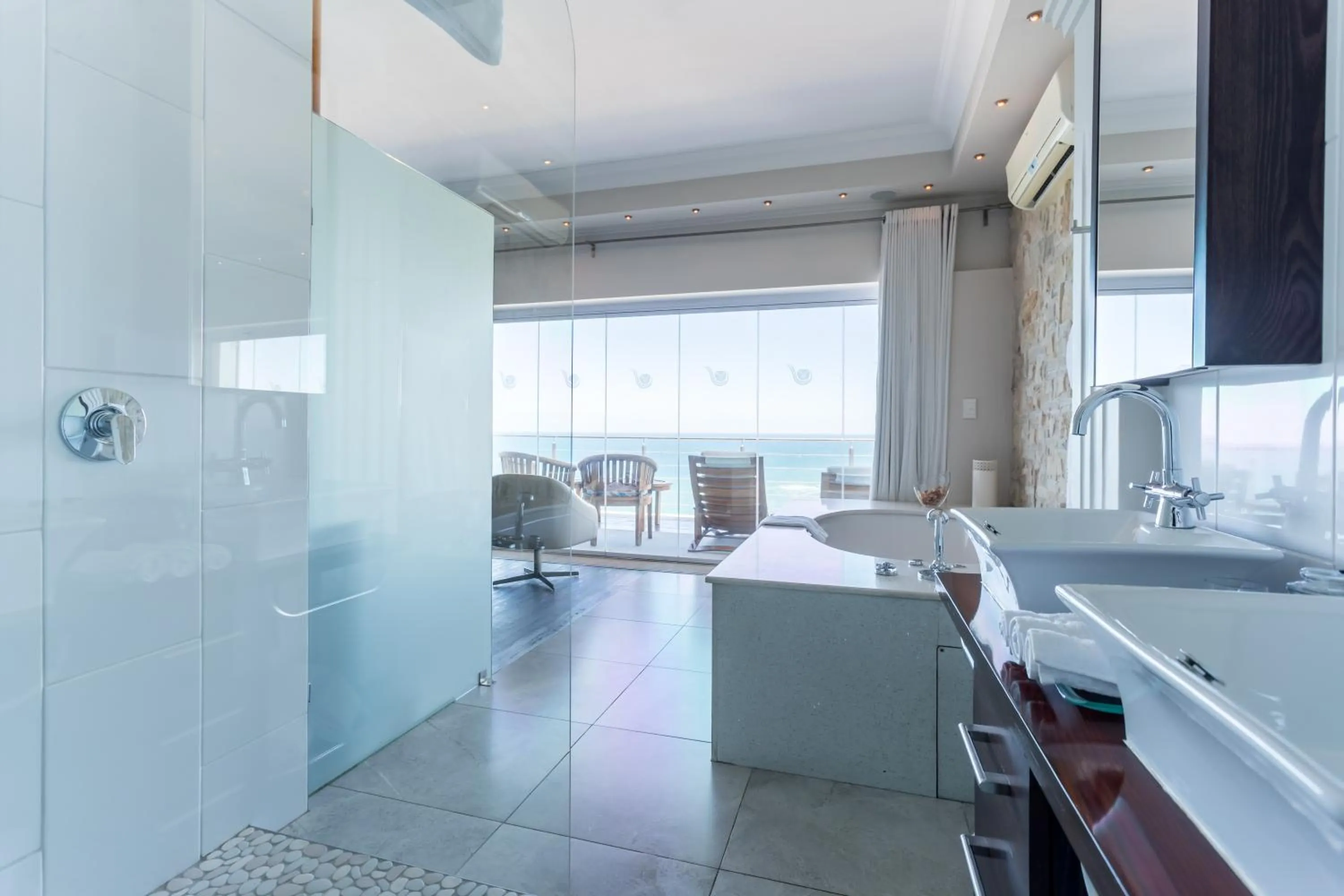 Bathroom in Head over Hills