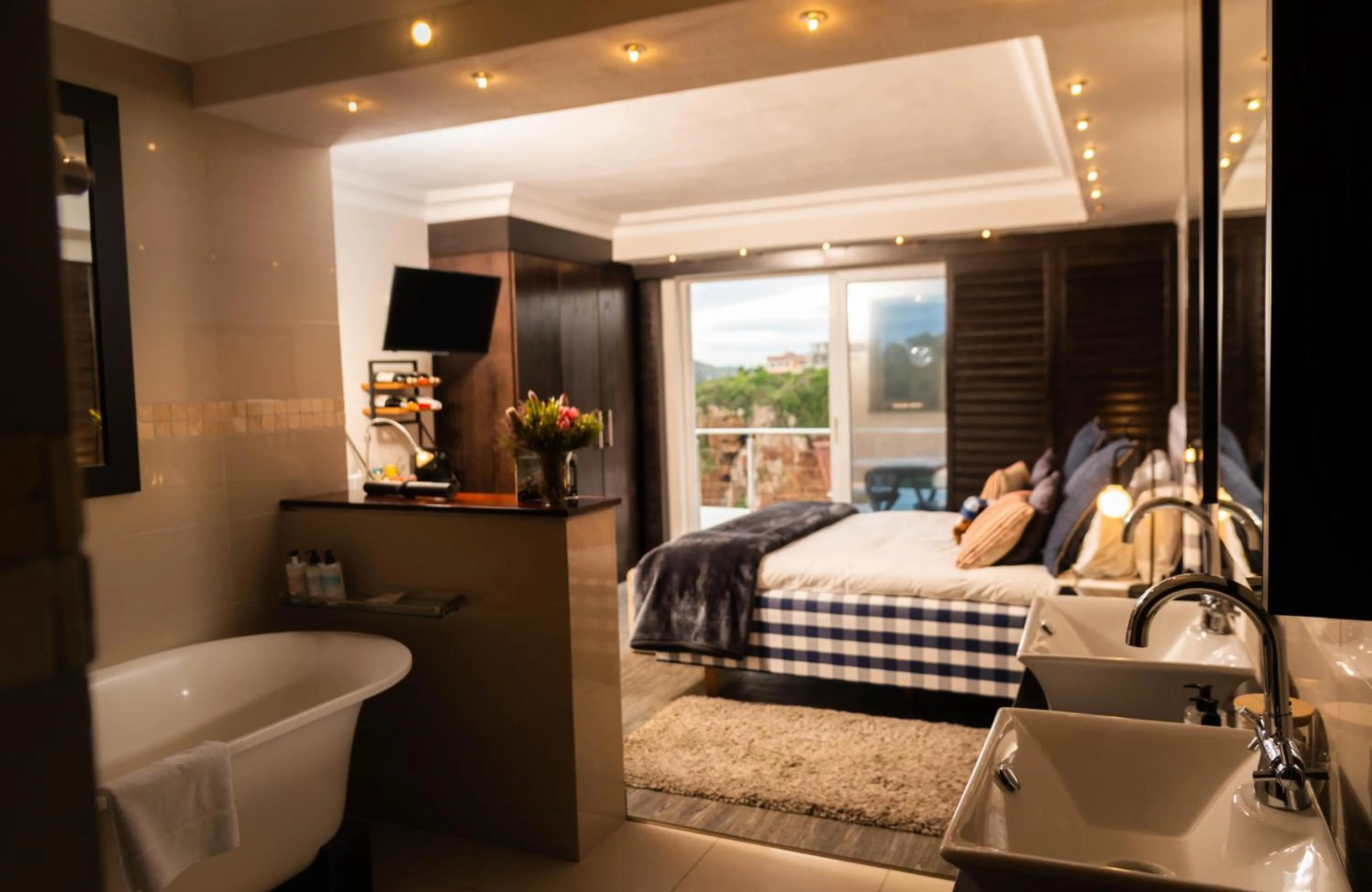 Bedroom, Bed in Head over Hills