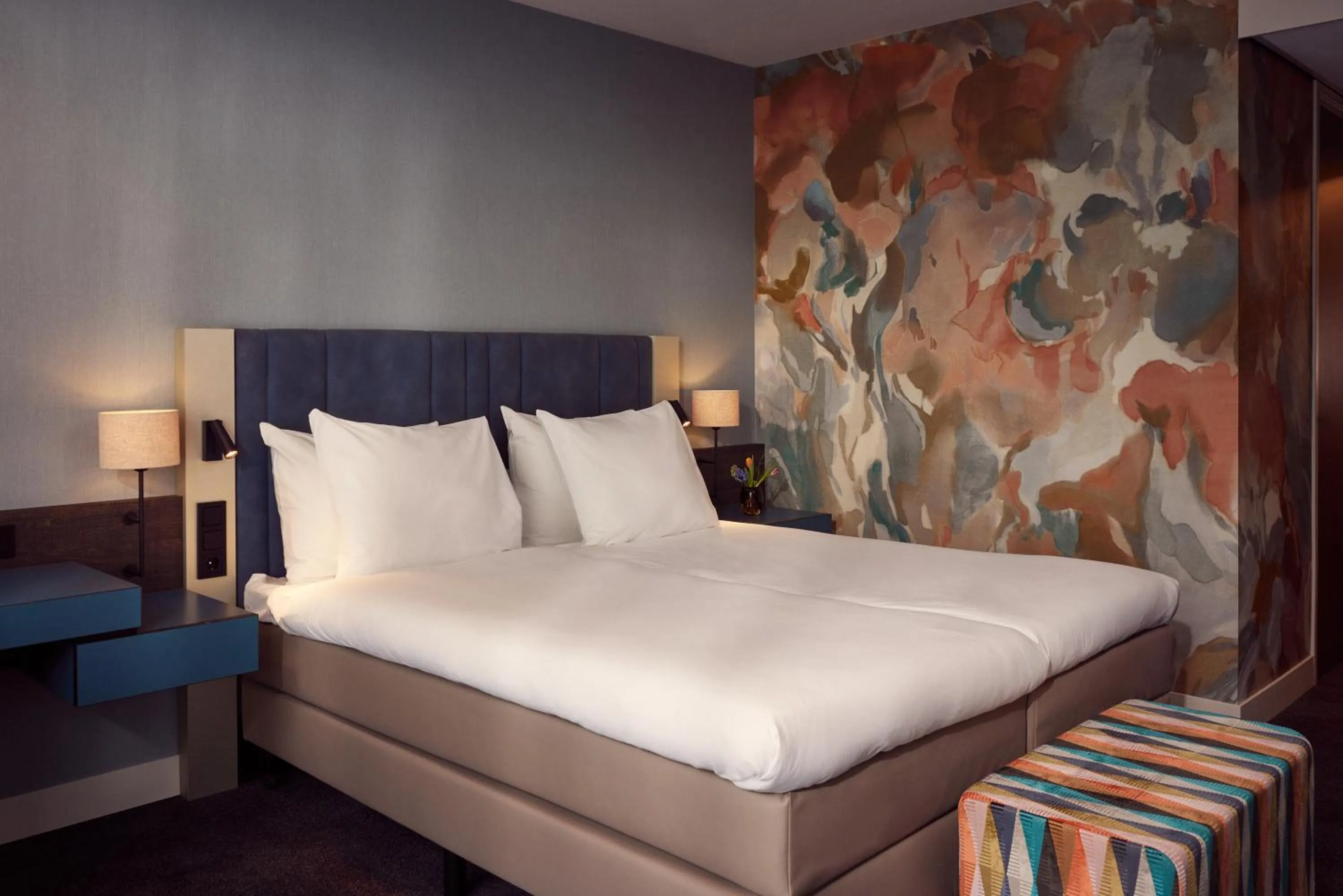 Bedroom, Bed in Van der Valk Hotel Hilversum/ De Witte Bergen