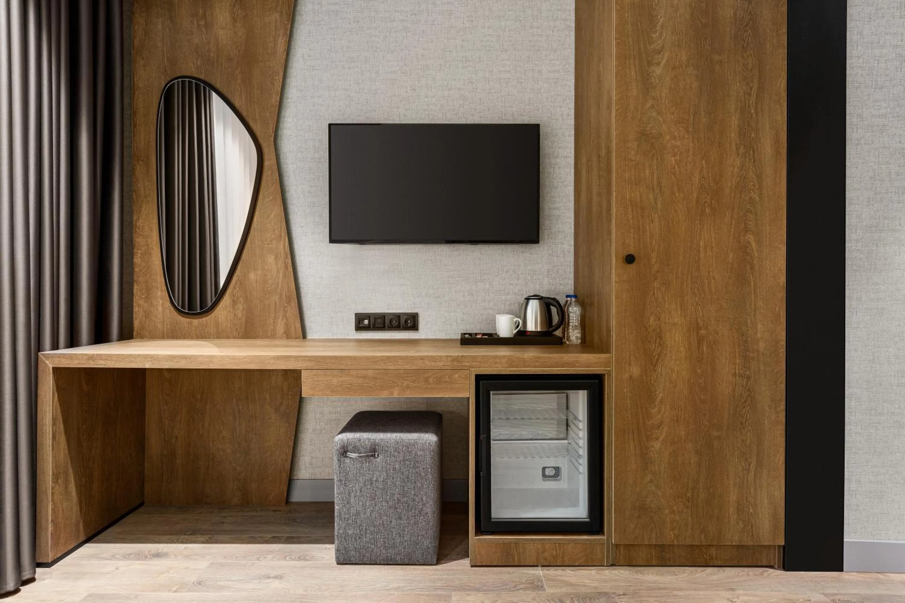 TV and multimedia in Ramada Encore by Wyndham Istanbul Arnavutkoy