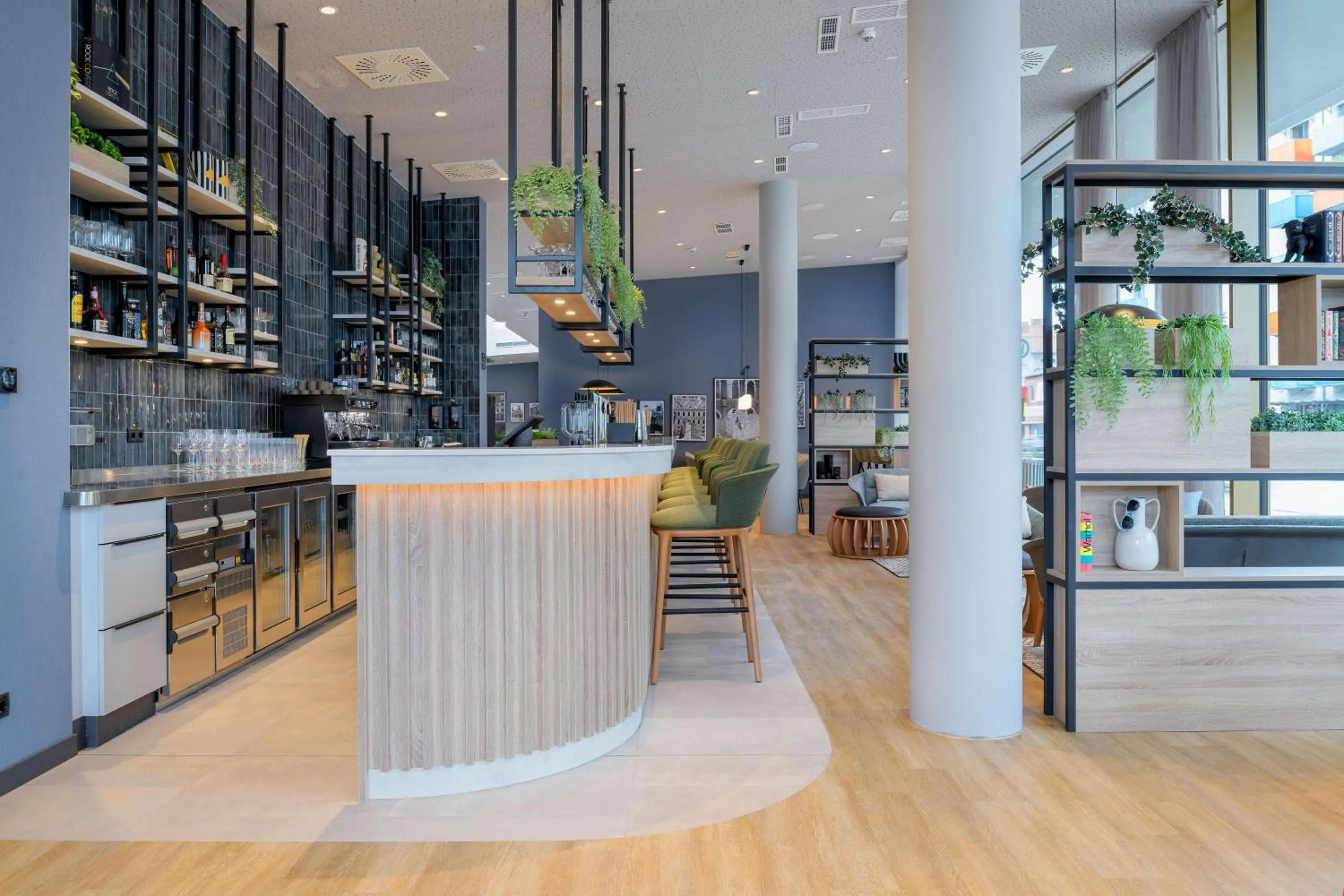 Lounge or bar in Radisson Hotel Graz