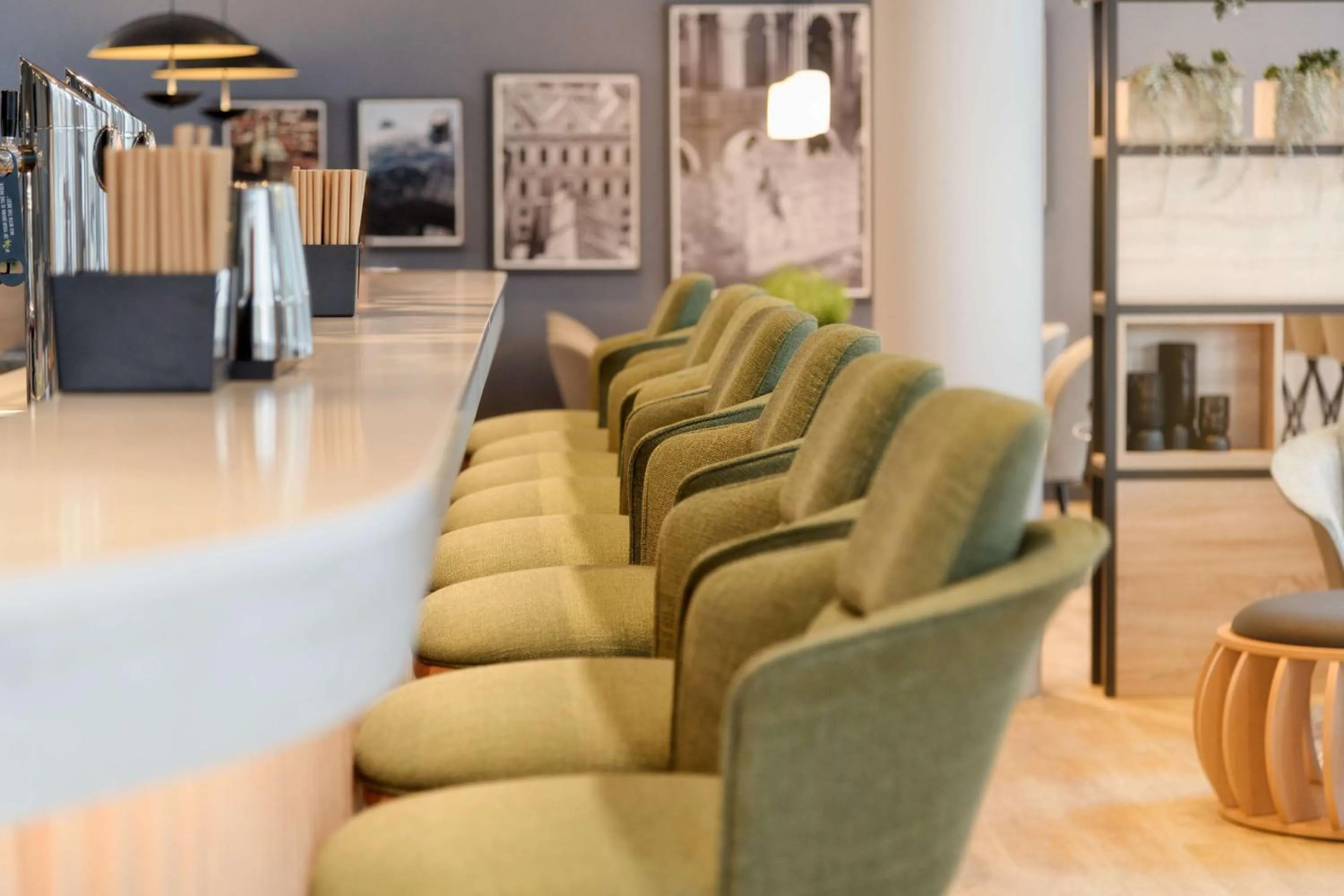 Lounge or bar in Radisson Hotel Graz