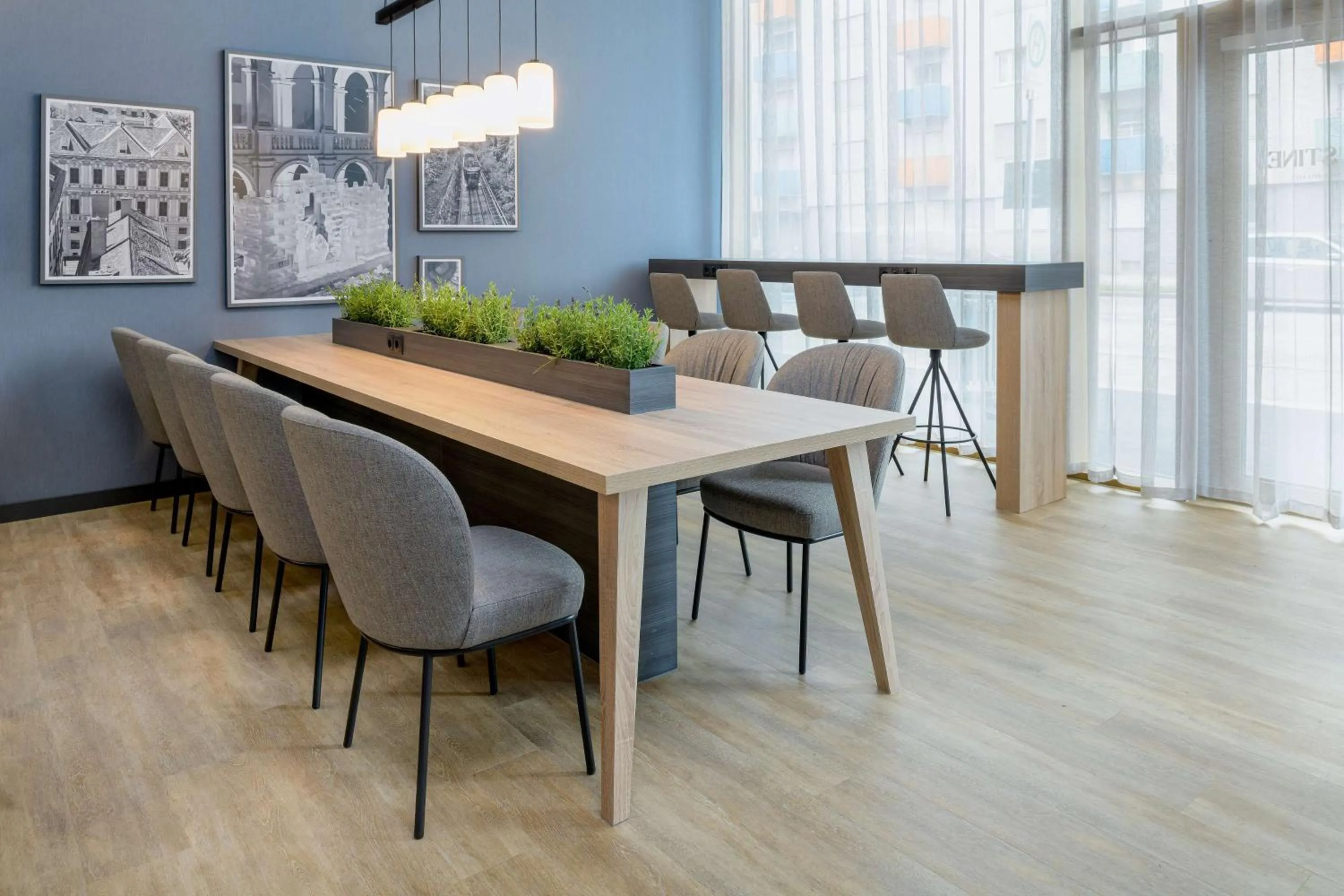 Lounge or bar in Radisson Hotel Graz