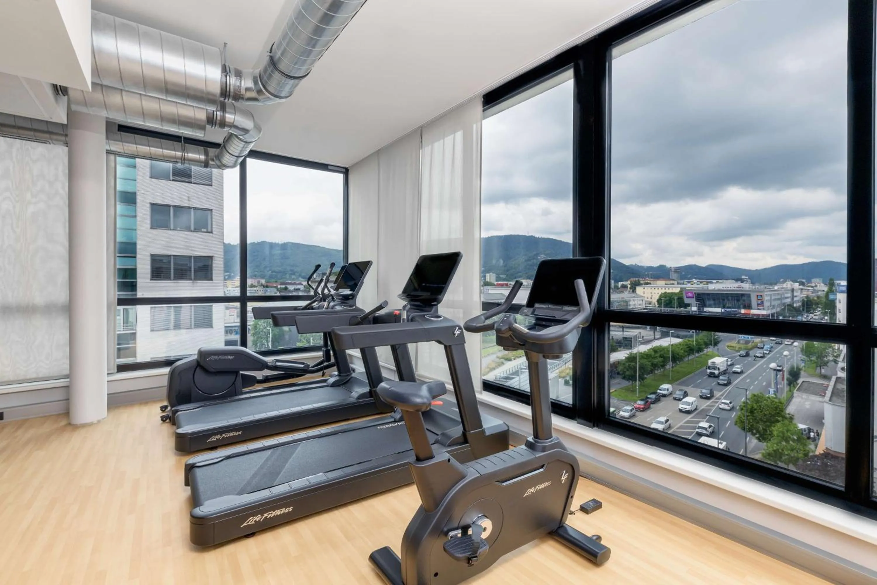 Fitness centre/facilities in Radisson Hotel Graz