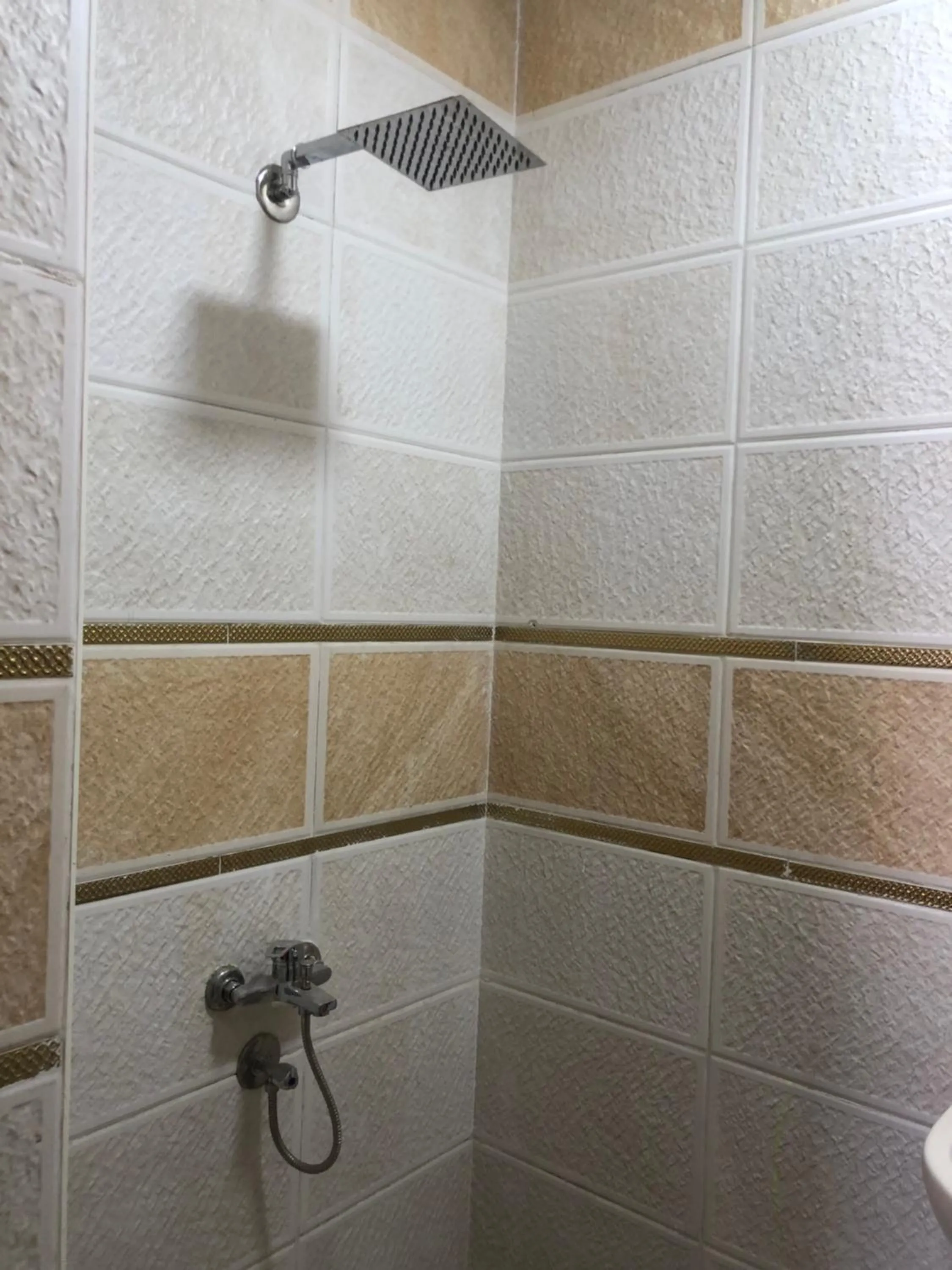 Bathroom in Sneferu Pyramids inn - Full Pyramids View