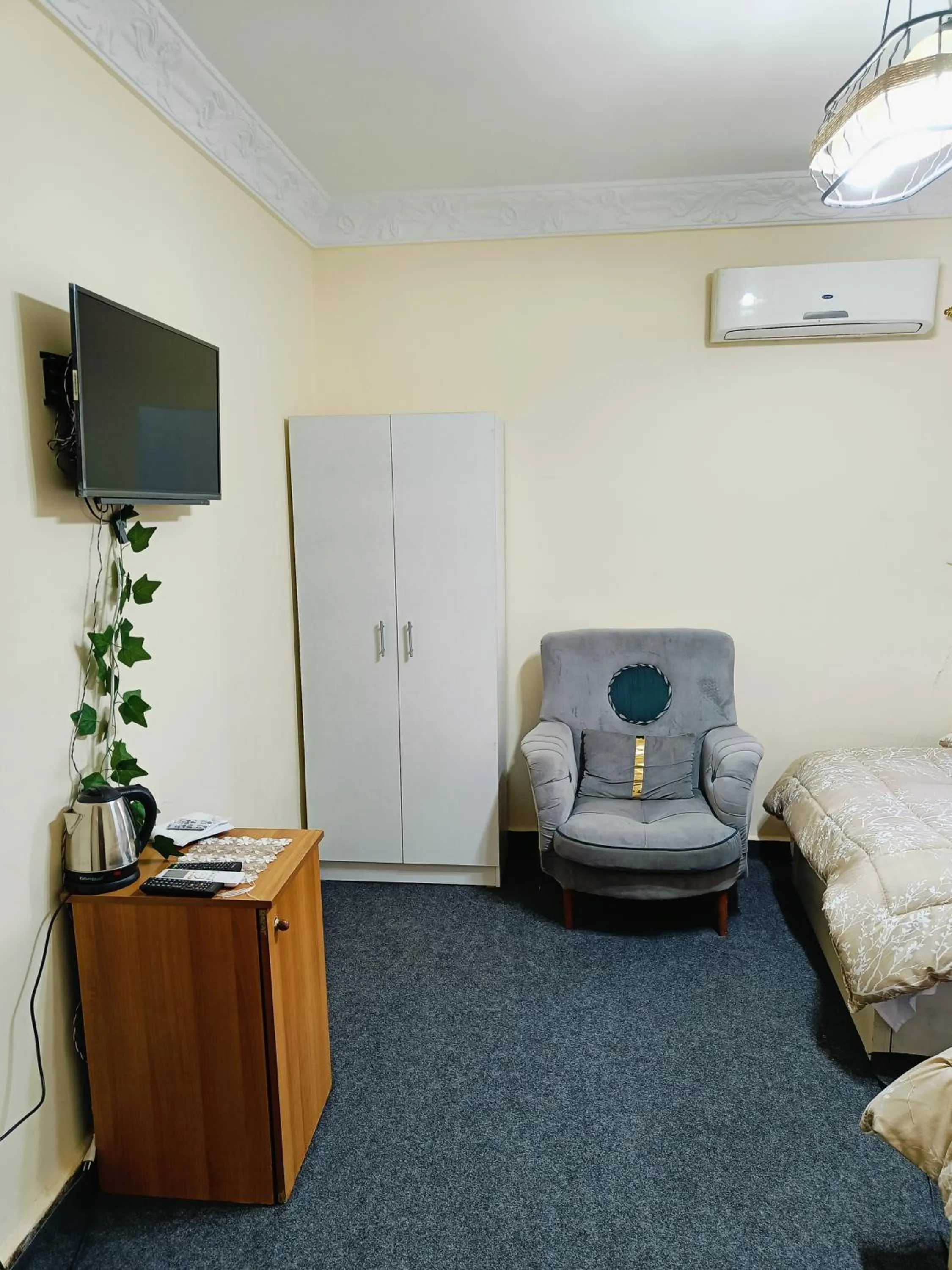 TV and multimedia in Sneferu Pyramids inn - Full Pyramids View