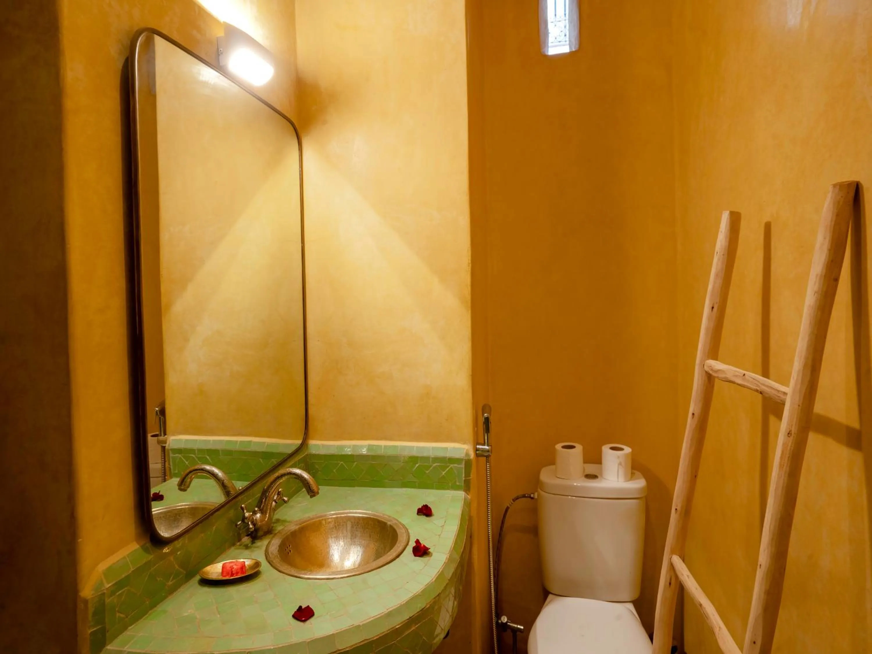 Shower in Kilimini Riad & SPA