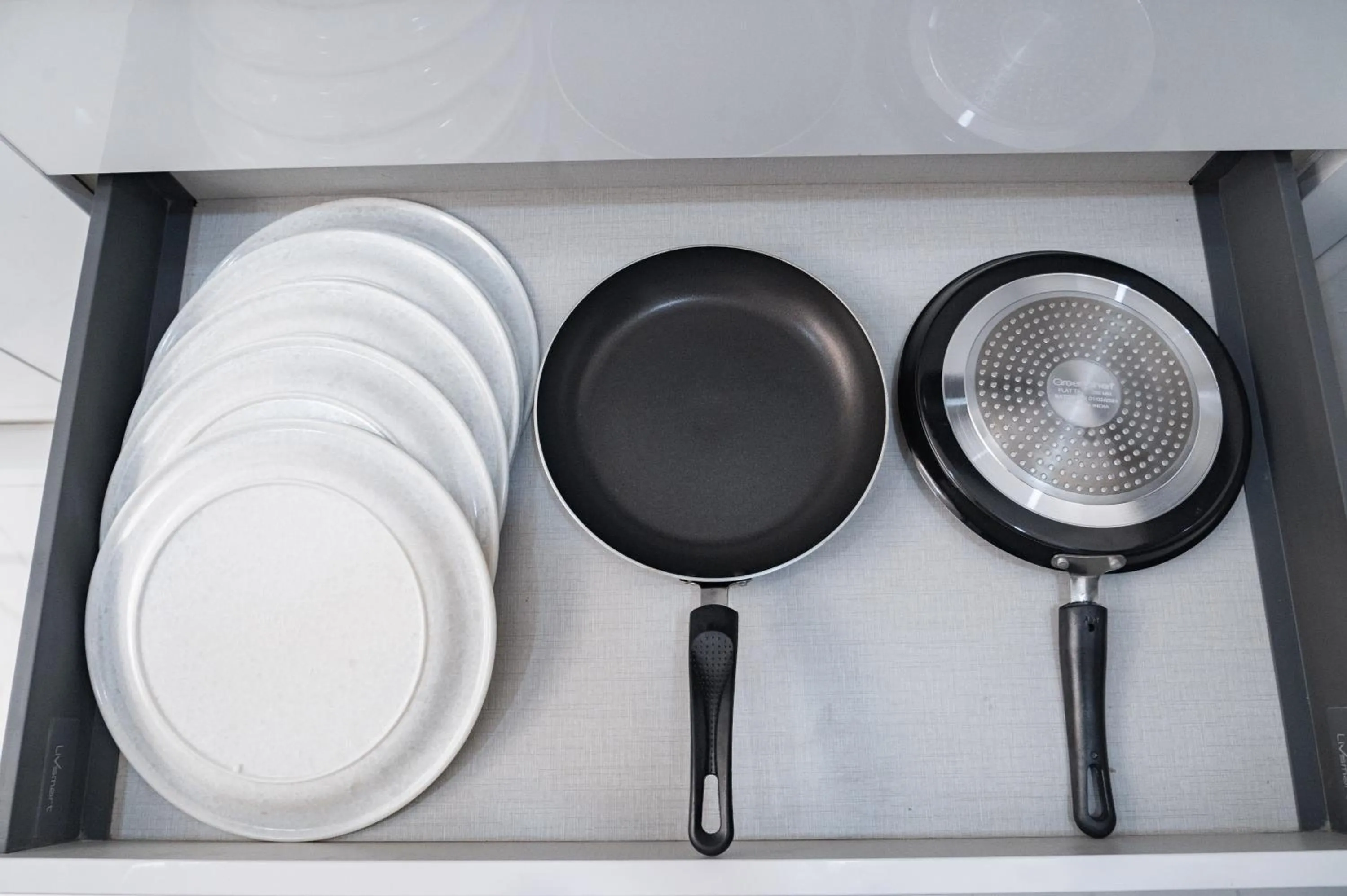 Kitchen or kitchenette in The Balcony Suites