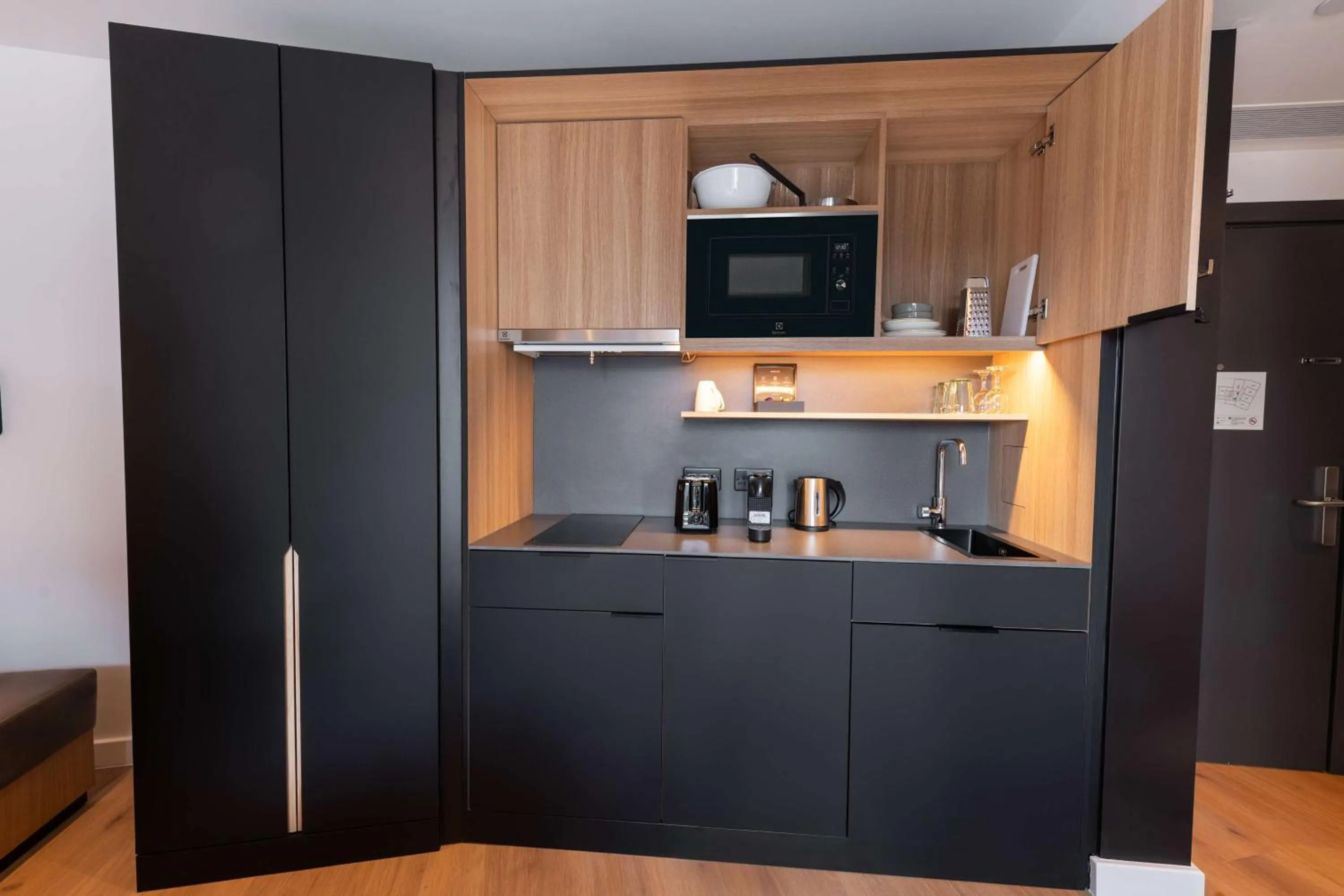 Kitchen or kitchenette in YOTELPAD London Stratford