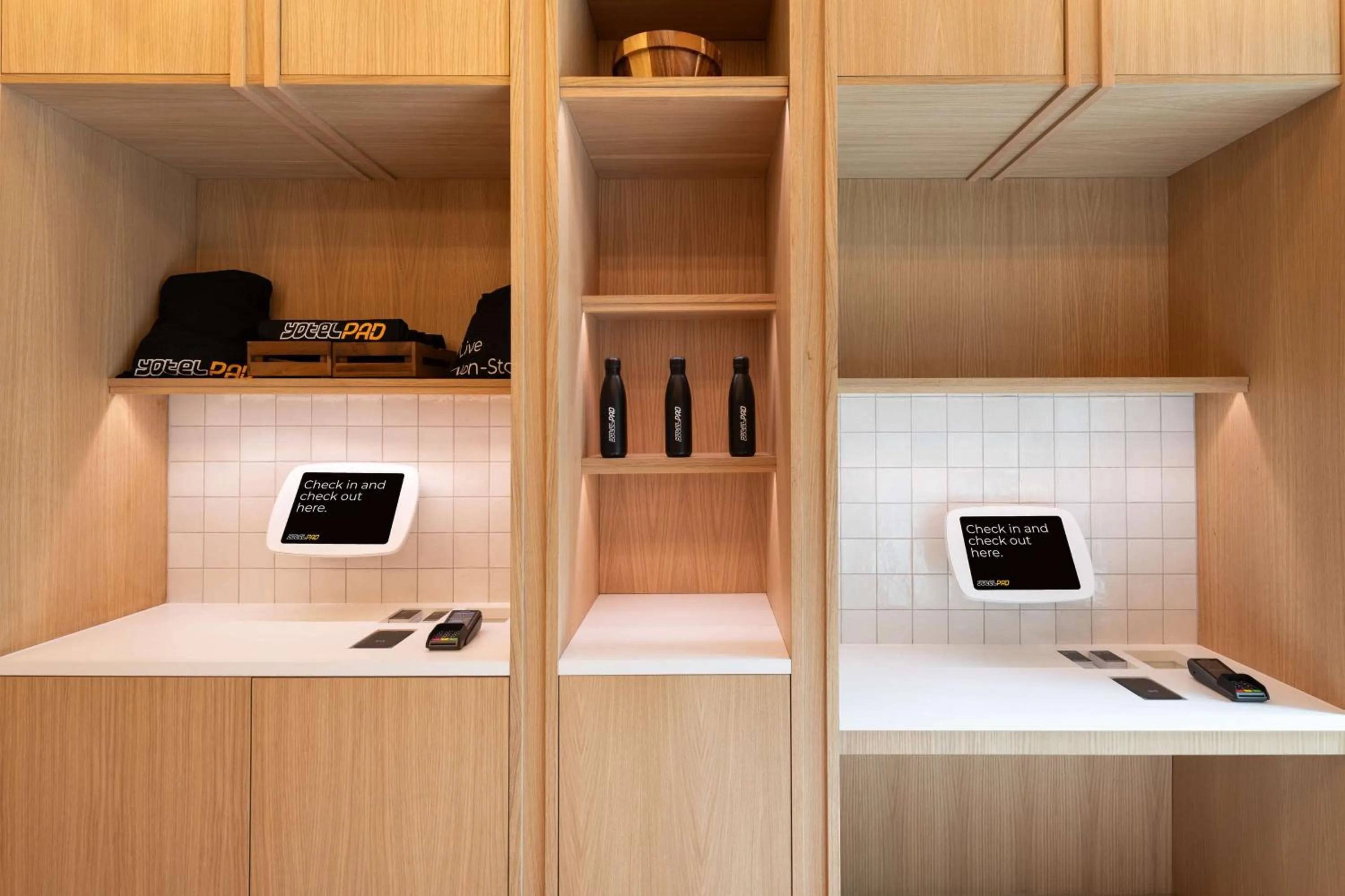 Lobby or reception in YOTELPAD London Stratford