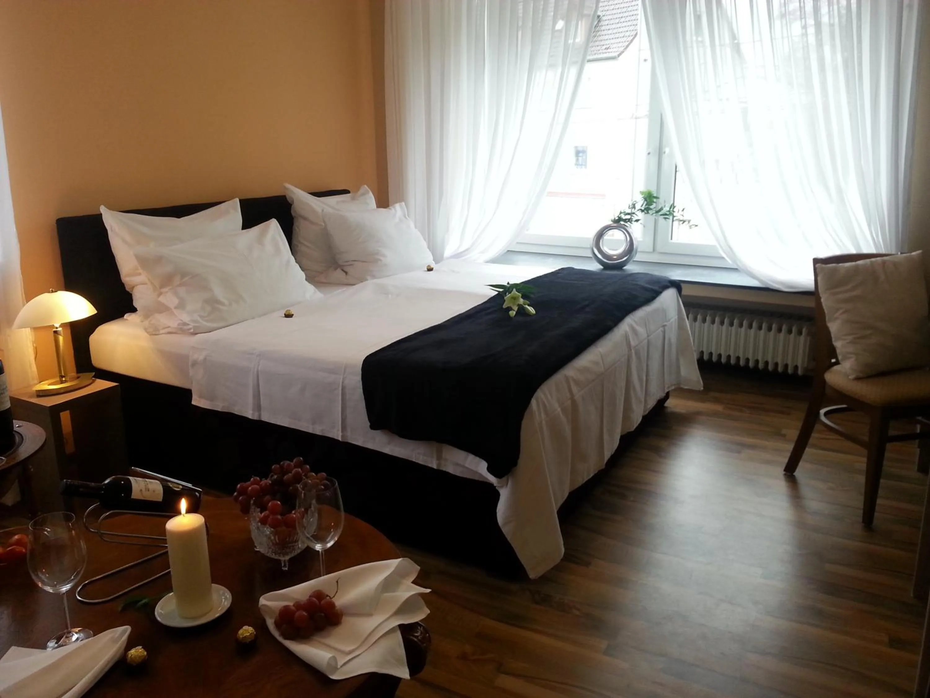 Day, Bed in Hotel Zum Berggarten