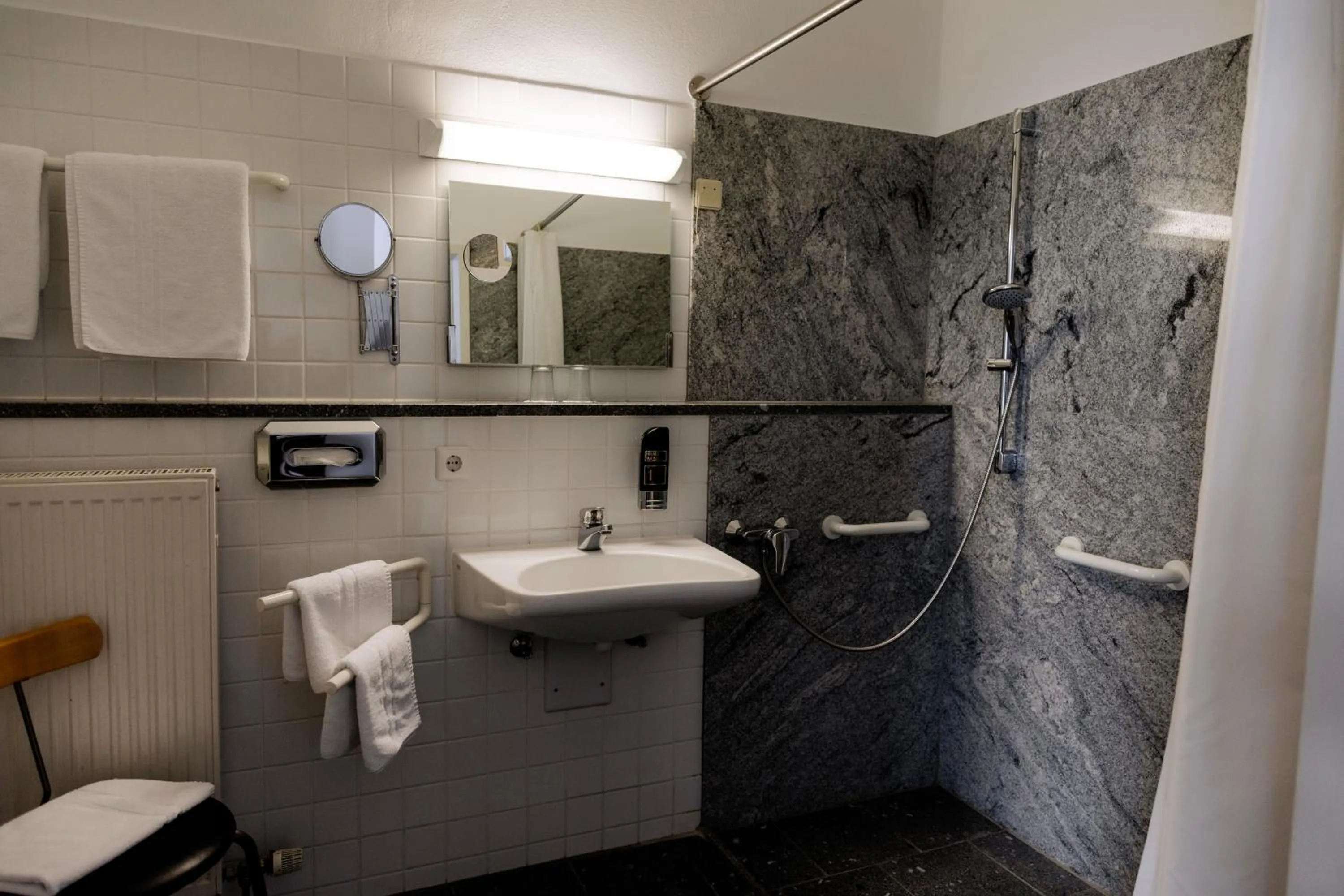 Bathroom in Hotel am Fluss