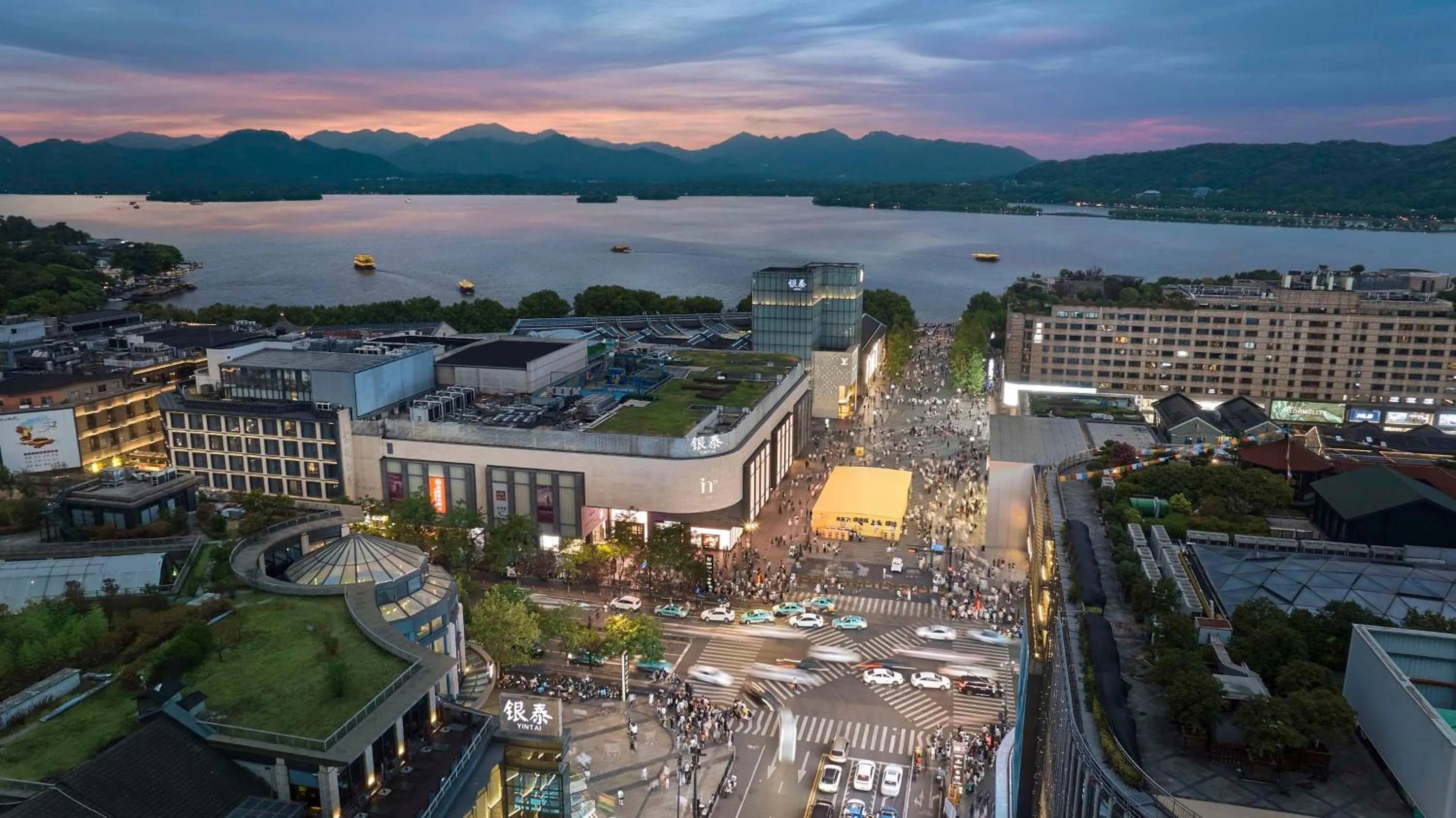 Property building in Hilton Garden Inn Hangzhou West Lake