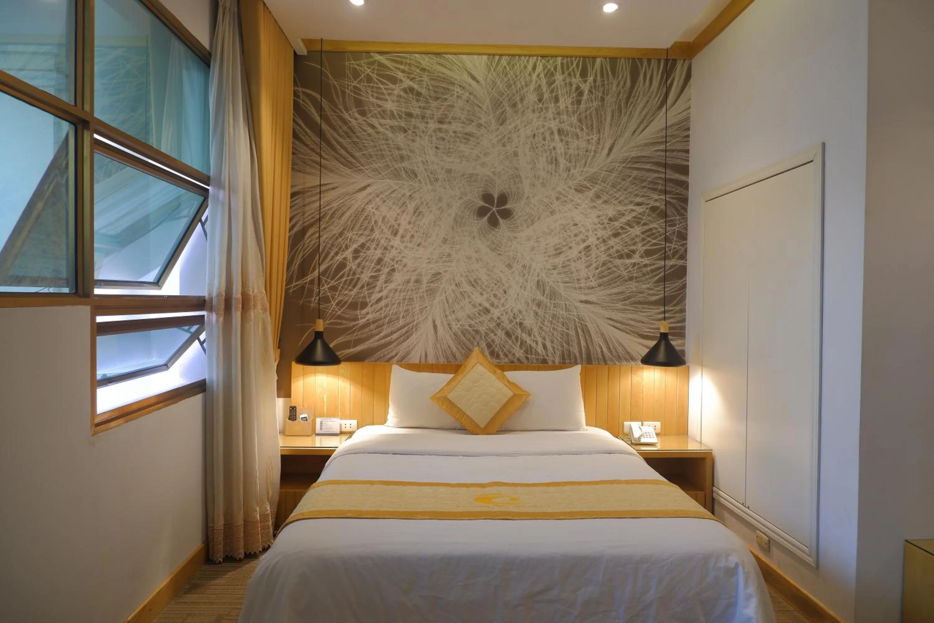 Bed in Tuong Vi Hotel