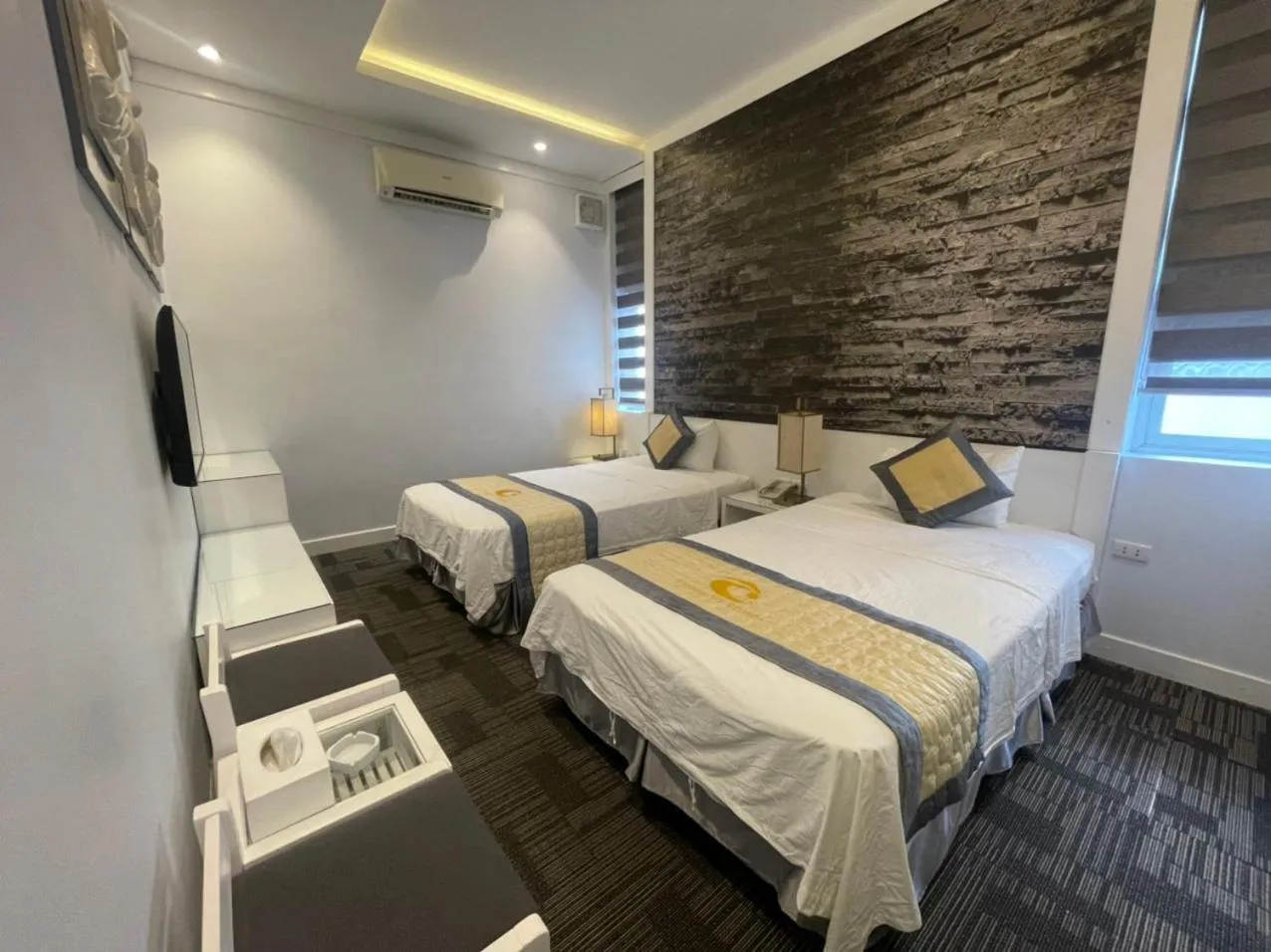 Bed in Tuong Vi Hotel