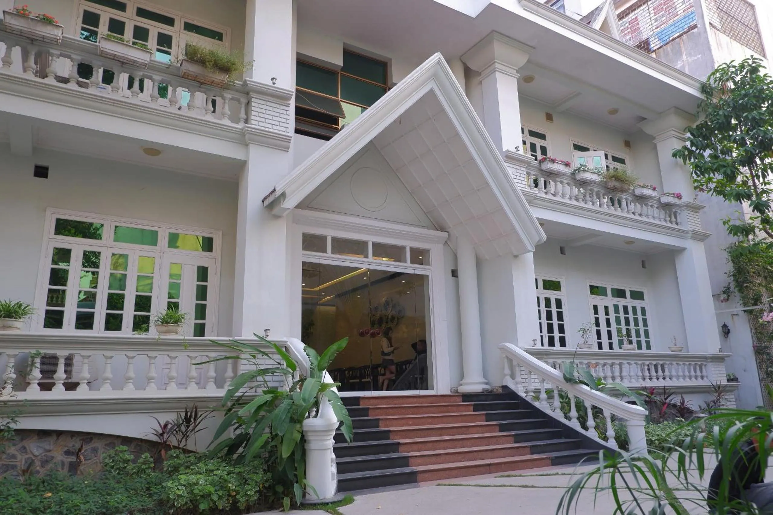 Property building in Tuong Vi Hotel