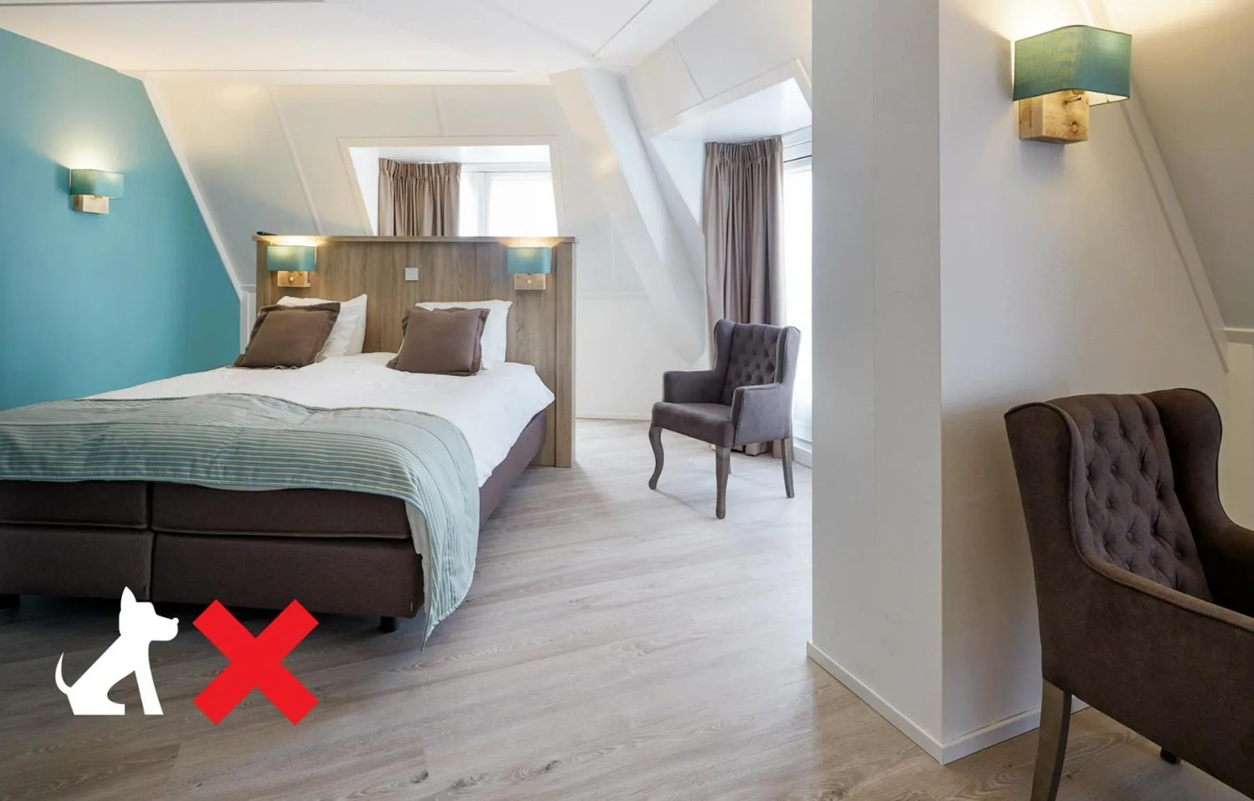 Decorative detail, Bed in Beach Hotel I Kloeg Collection