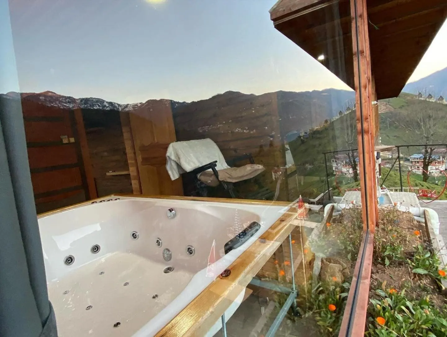 Day in Kinya Bungalov Hotel