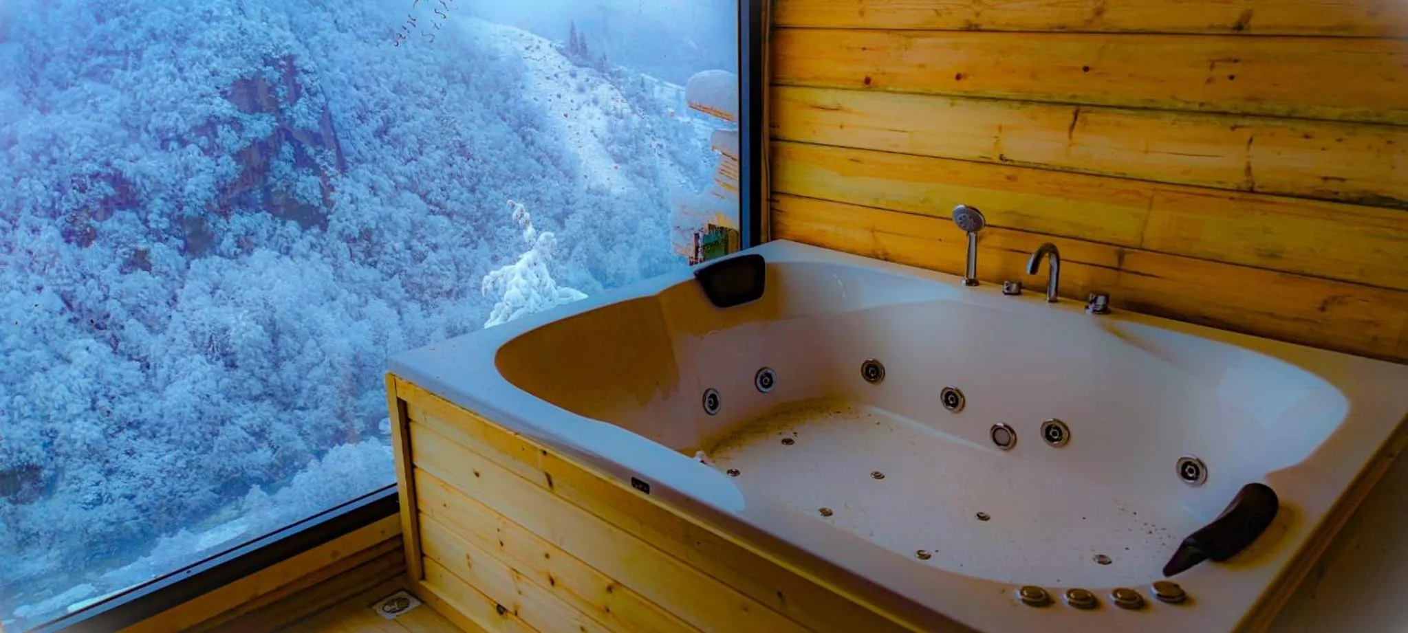 Kinya Bungalov Hotel