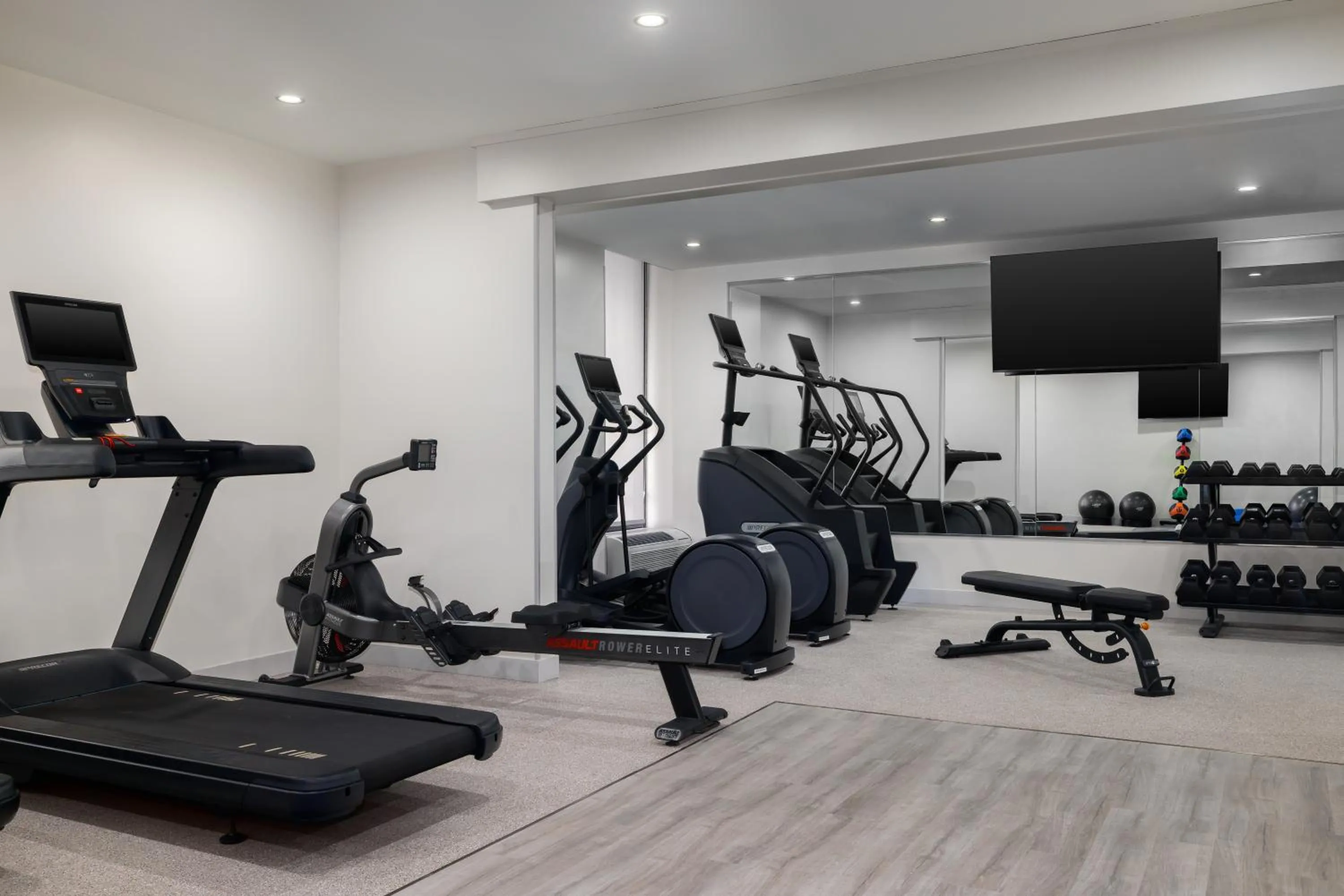 Fitness centre/facilities in EVEN Hotel Detroit North - Troy by IHG
