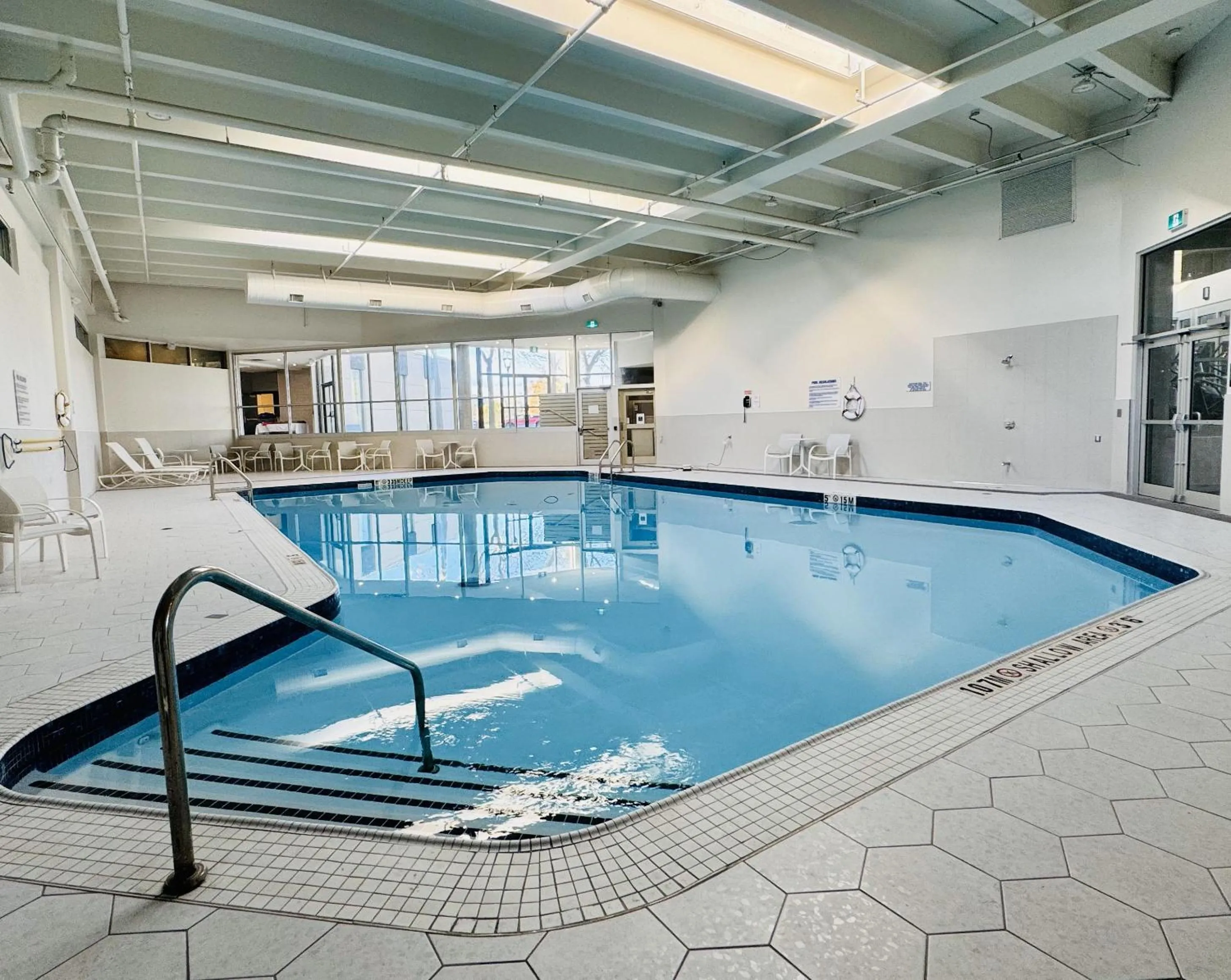 Swimming pool in Candlewood Suites Burlington Conference Centre by IHG