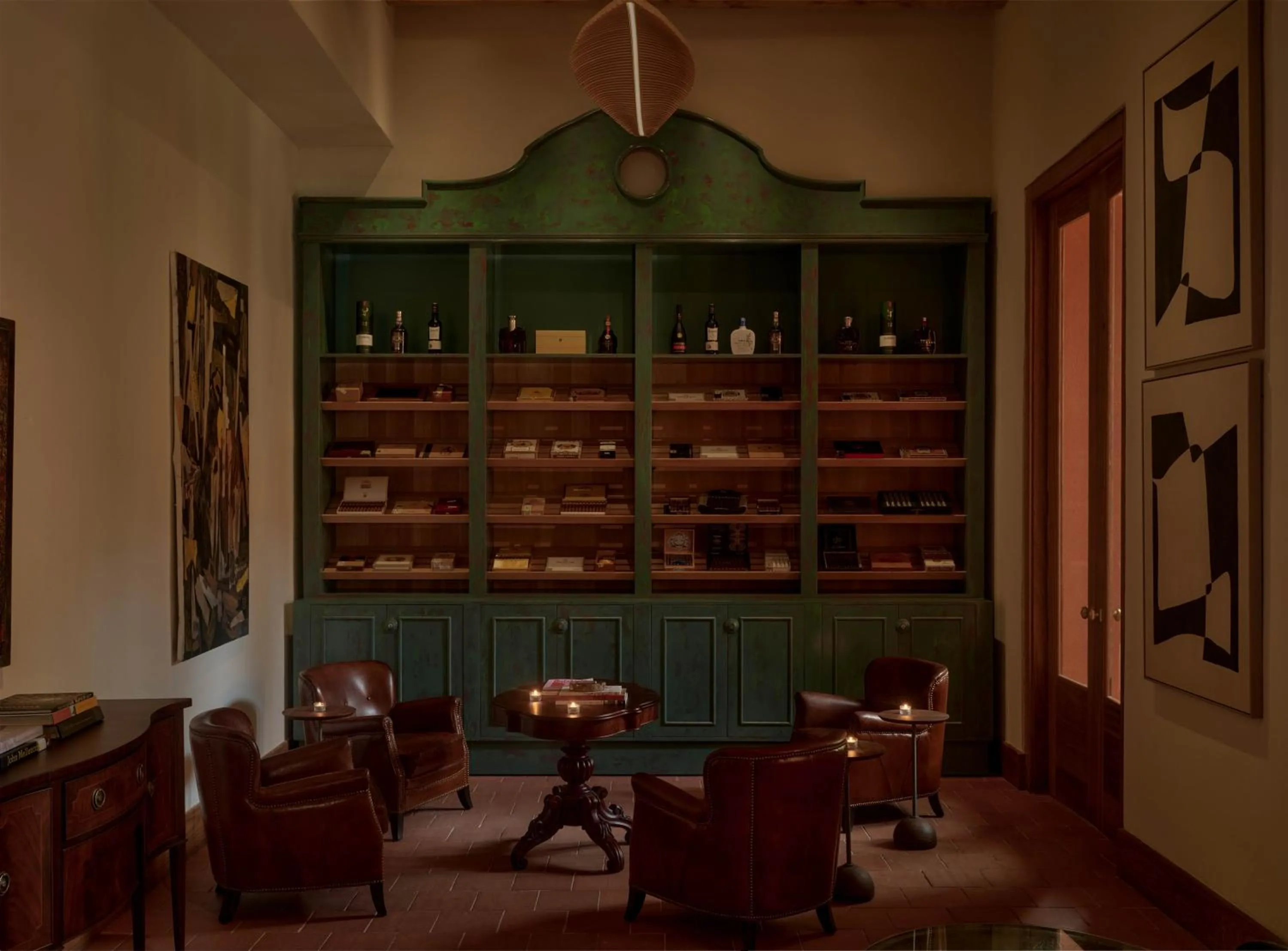 Lounge or bar in Kimpton Las Mercedes by IHG