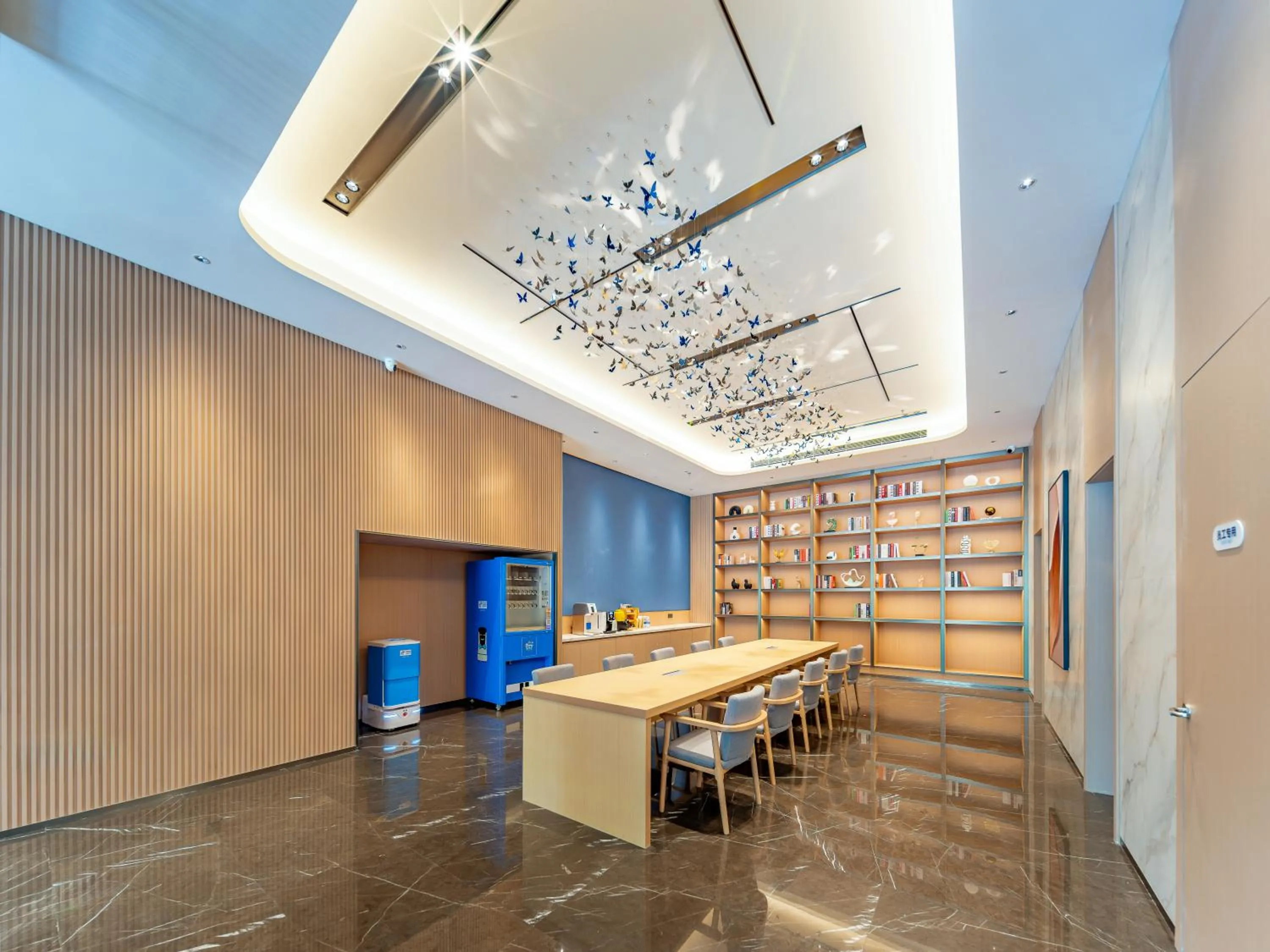 Lobby or reception in Holiday Inn Express Nanjing Riverside by IHG