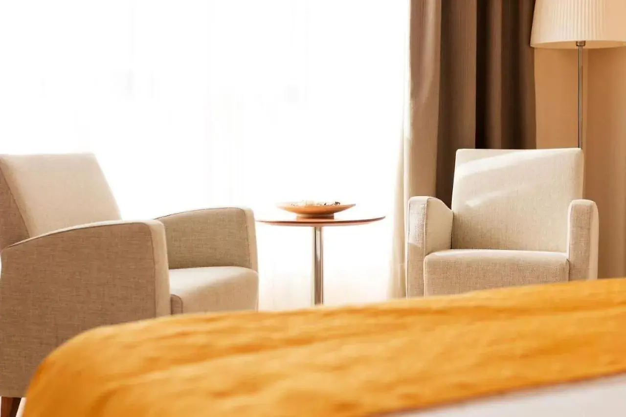 Single Room with Private Bathroom - single occupancy in HOTEL PUERTA DE SAHAGUN Single Room with Private Bathroom - single occupancy in HOTEL PUERTA DE SAHAGUN